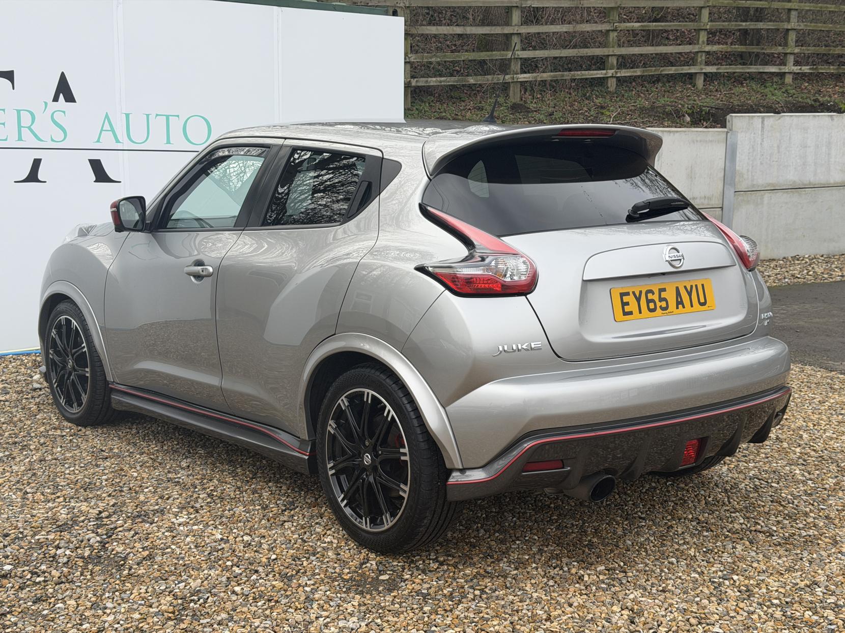 Nissan Juke 1.6 DIG-T Nismo RS SUV 5dr Petrol Manual Euro 6 (218 ps)