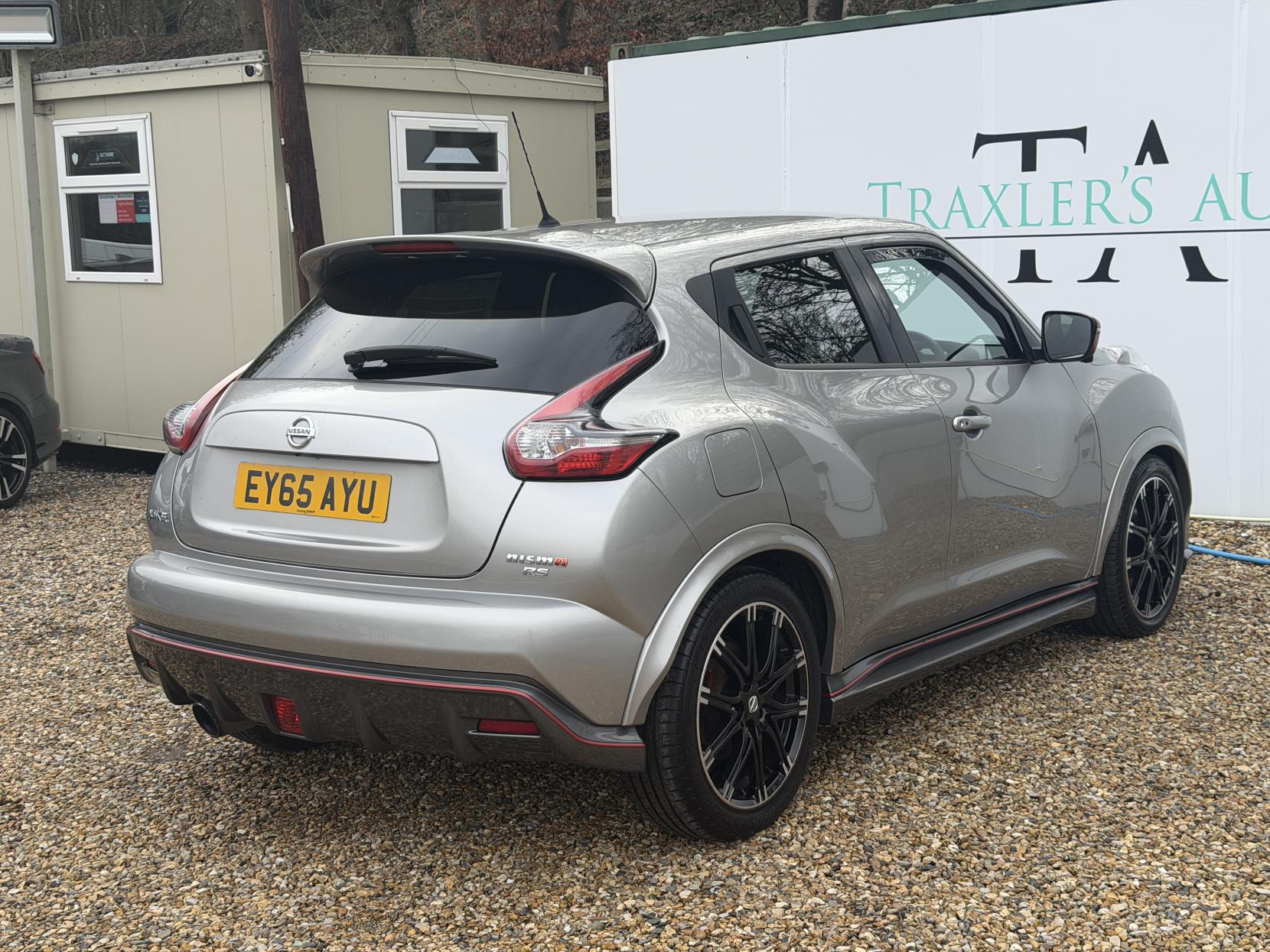 Nissan Juke 1.6 DIG-T Nismo RS SUV 5dr Petrol Manual Euro 6 (218 ps)