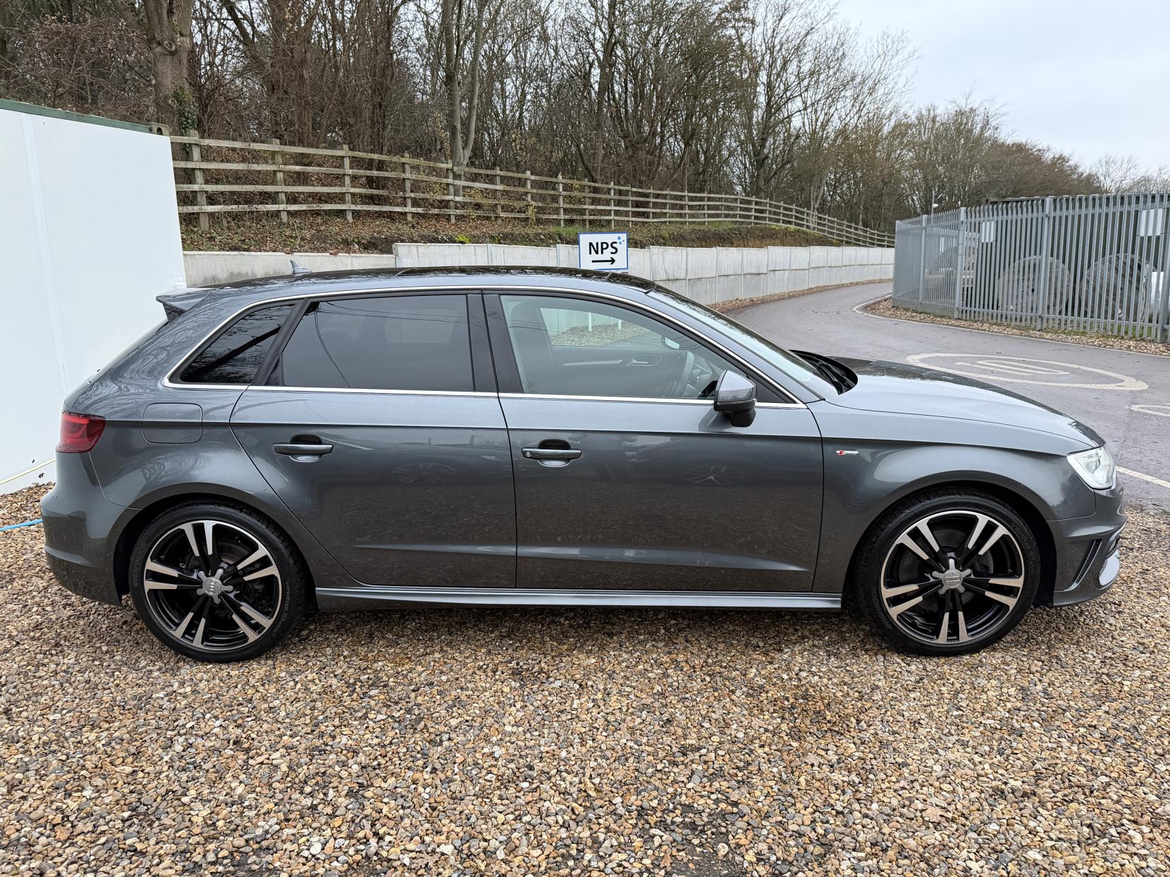 Audi A3 2.0 TDI S line Sportback 5dr Diesel S Tronic quattro Euro 6 (s/s) (Nav) (184 ps)