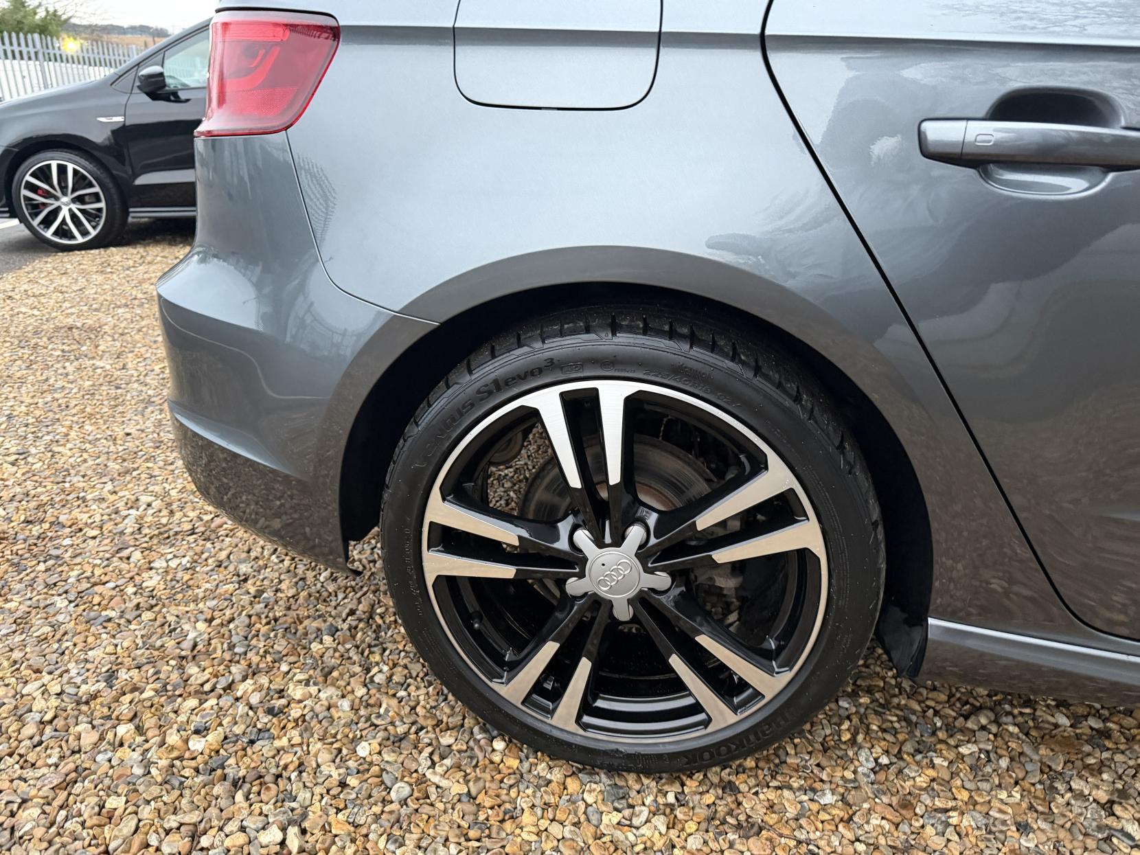 Audi A3 2.0 TDI S line Sportback 5dr Diesel S Tronic quattro Euro 6 (s/s) (Nav) (184 ps)