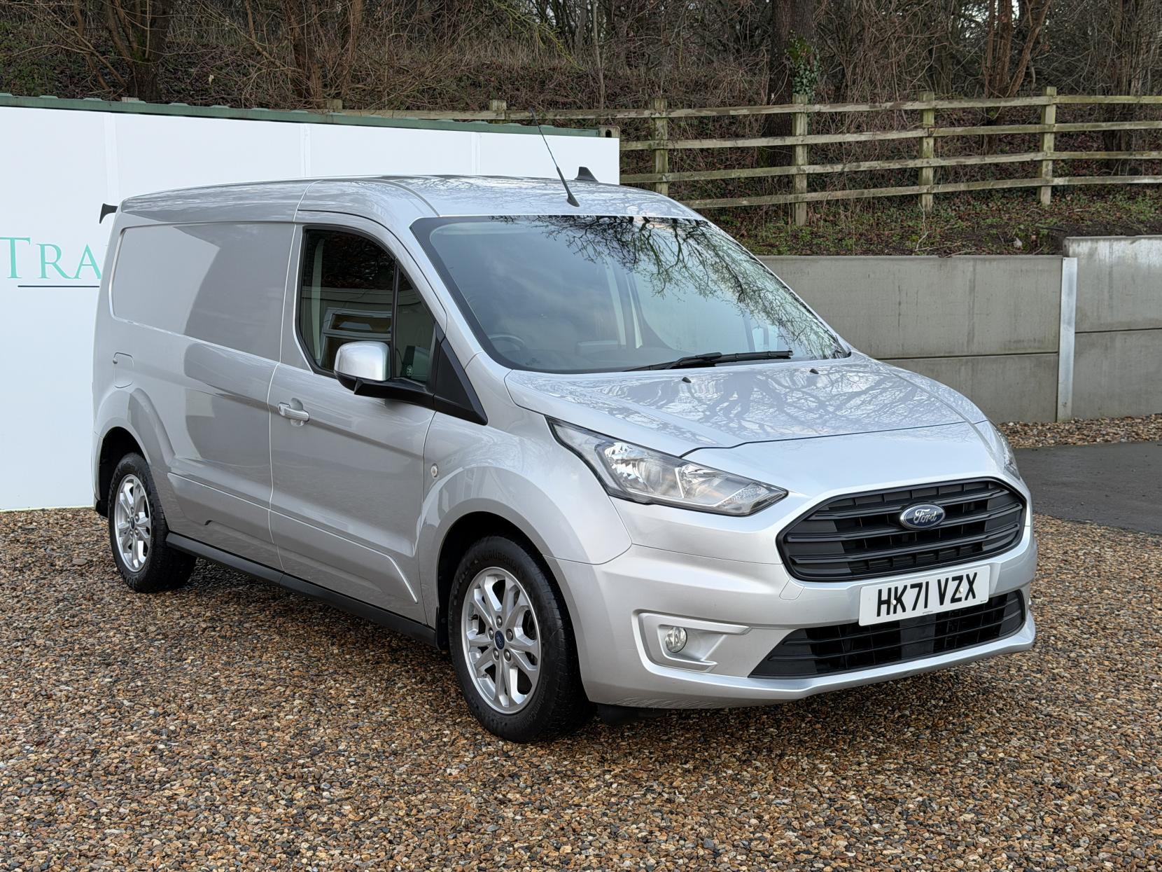 Ford Transit Connect 1.5 240 EcoBlue Limited Panel Van 5dr Diesel Manual L2 Euro 6 (s/s) (120 ps)