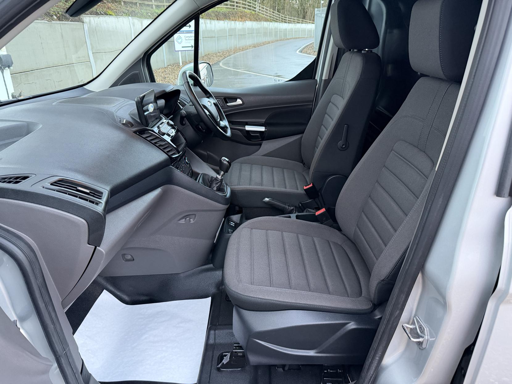 Ford Transit Connect 1.5 240 EcoBlue Limited Panel Van 5dr Diesel Manual L2 Euro 6 (s/s) (120 ps)