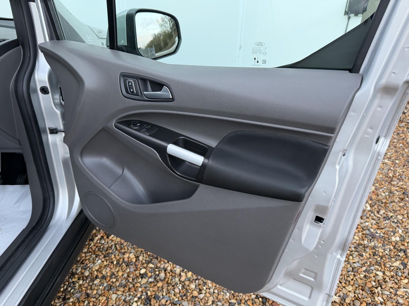 Ford Transit Connect 1.5 240 EcoBlue Limited Panel Van 5dr Diesel Manual L2 Euro 6 (s/s) (120 ps)