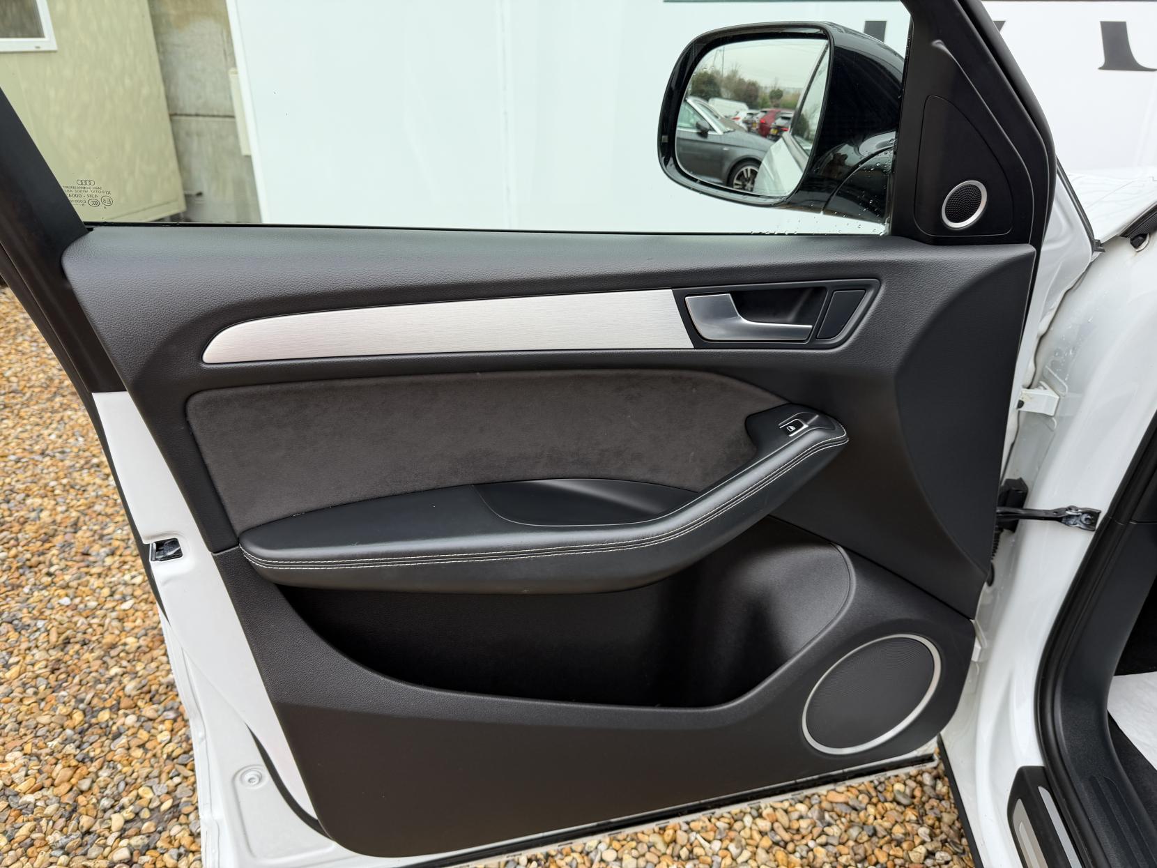 Audi SQ5 3.0 BiTDI V6 Plus SUV 5dr Diesel Tiptronic quattro Euro 6 (s/s) (340 ps)