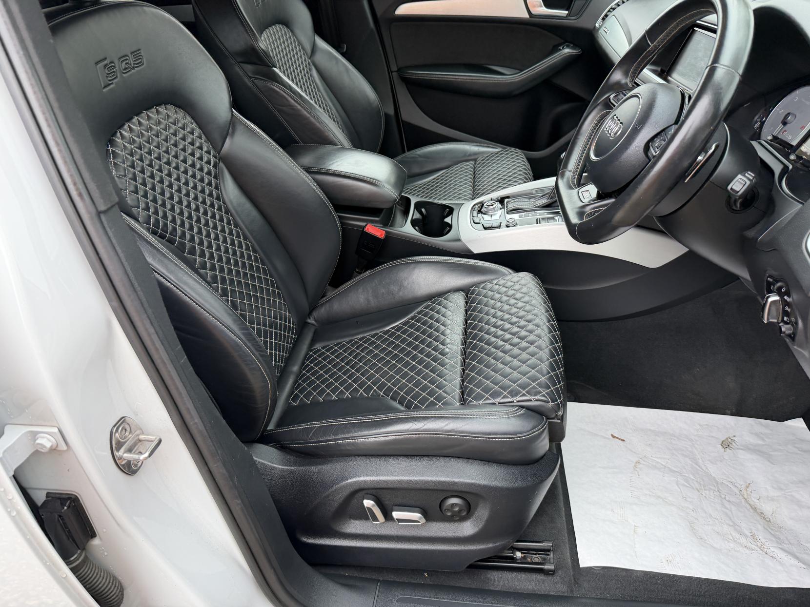 Audi SQ5 3.0 BiTDI V6 Plus SUV 5dr Diesel Tiptronic quattro Euro 6 (s/s) (340 ps)