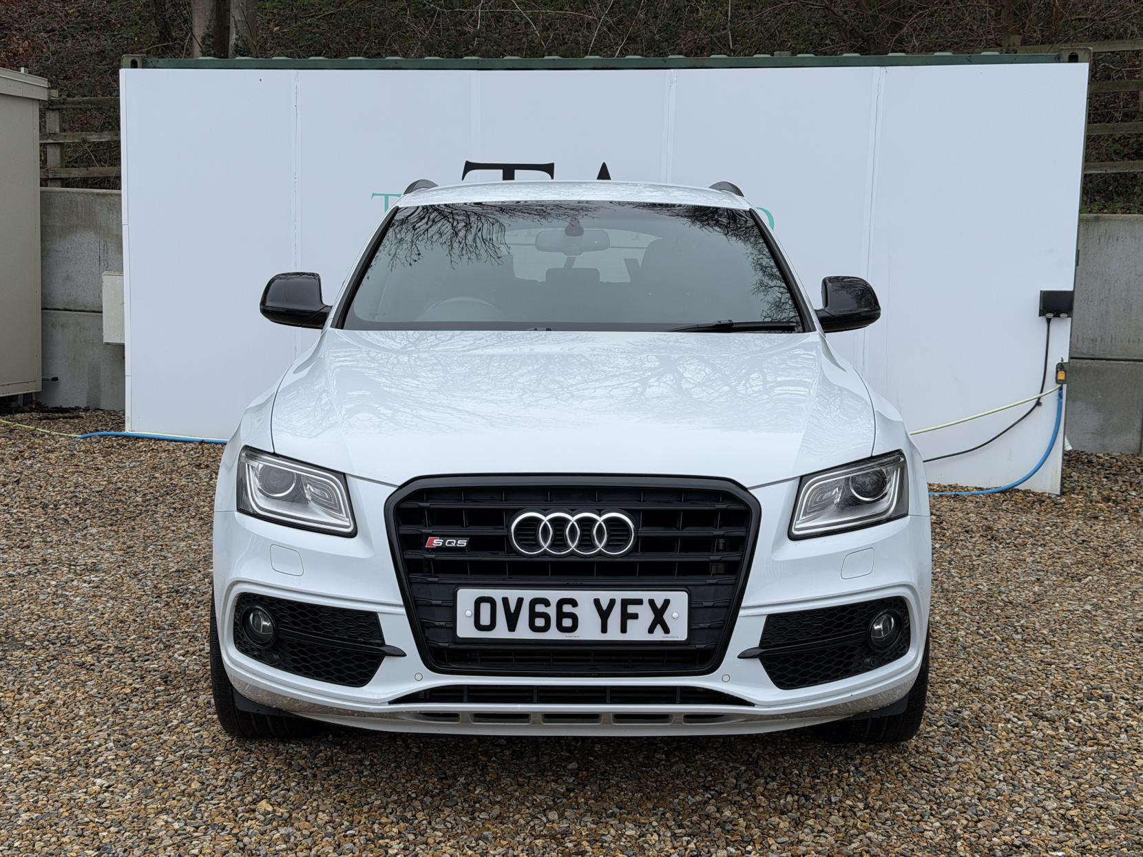 Audi SQ5 3.0 BiTDI V6 Plus SUV 5dr Diesel Tiptronic quattro Euro 6 (s/s) (340 ps)