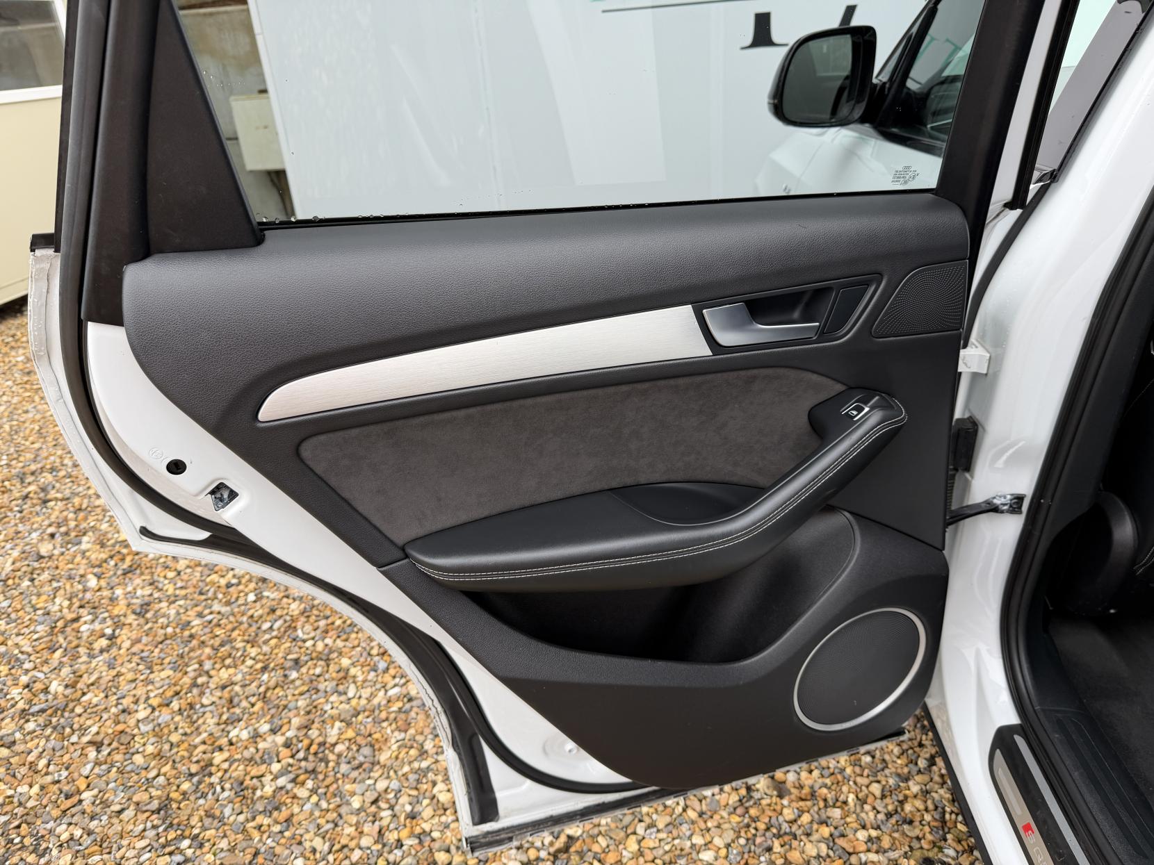 Audi SQ5 3.0 BiTDI V6 Plus SUV 5dr Diesel Tiptronic quattro Euro 6 (s/s) (340 ps)