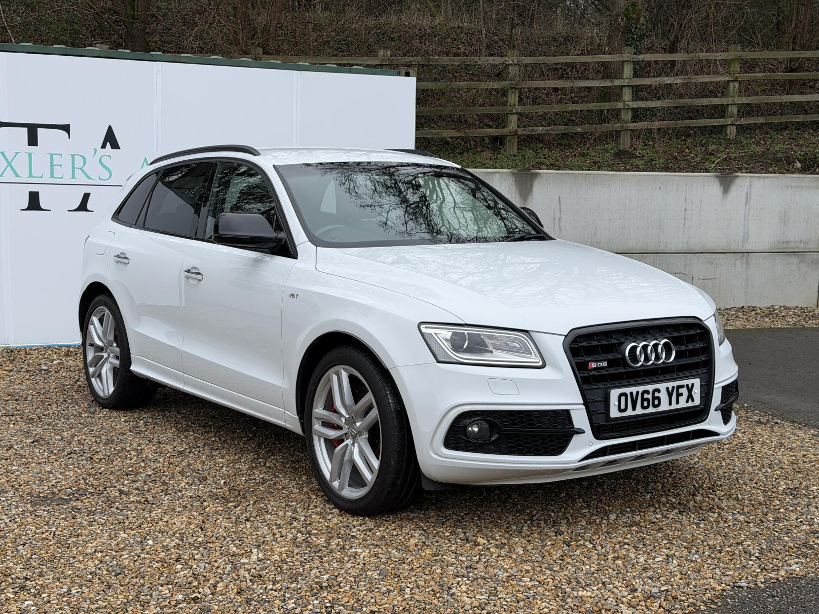 Audi SQ5 3.0 BiTDI V6 Plus SUV 5dr Diesel Tiptronic quattro Euro 6 (s/s) (340 ps)