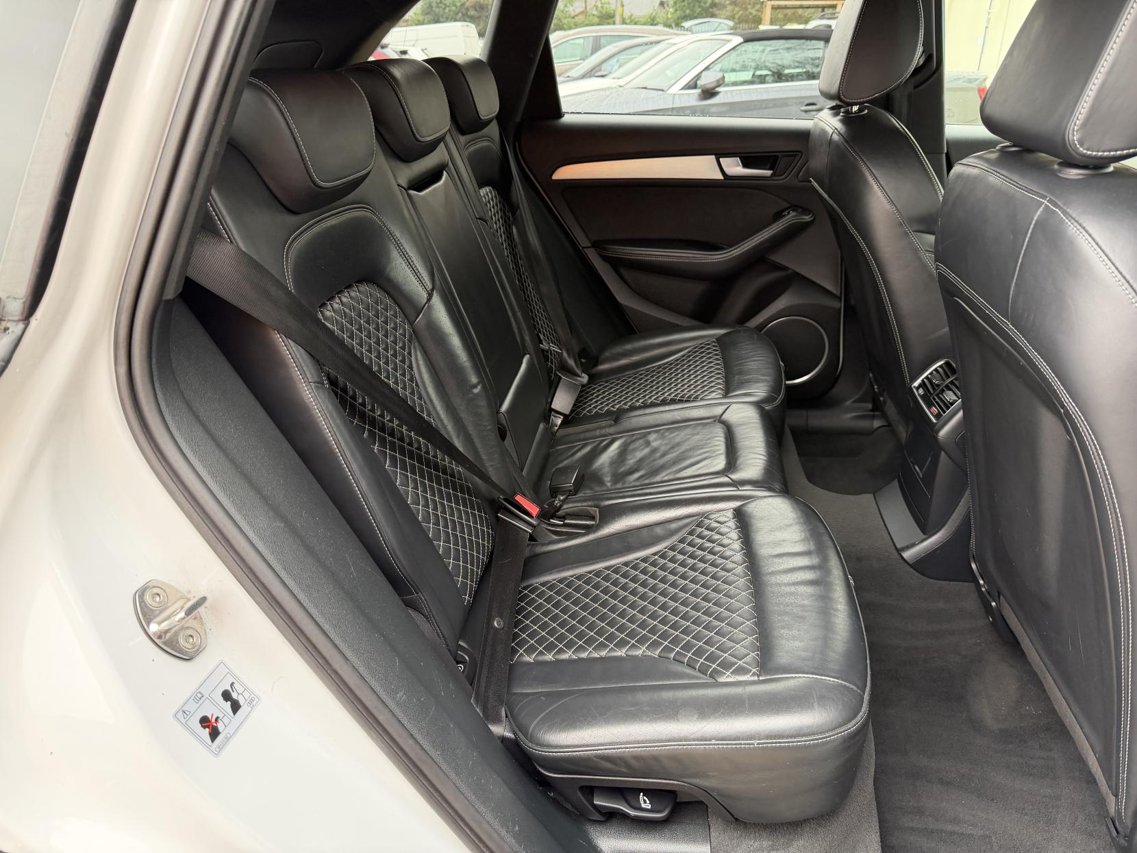 Audi SQ5 3.0 BiTDI V6 Plus SUV 5dr Diesel Tiptronic quattro Euro 6 (s/s) (340 ps)