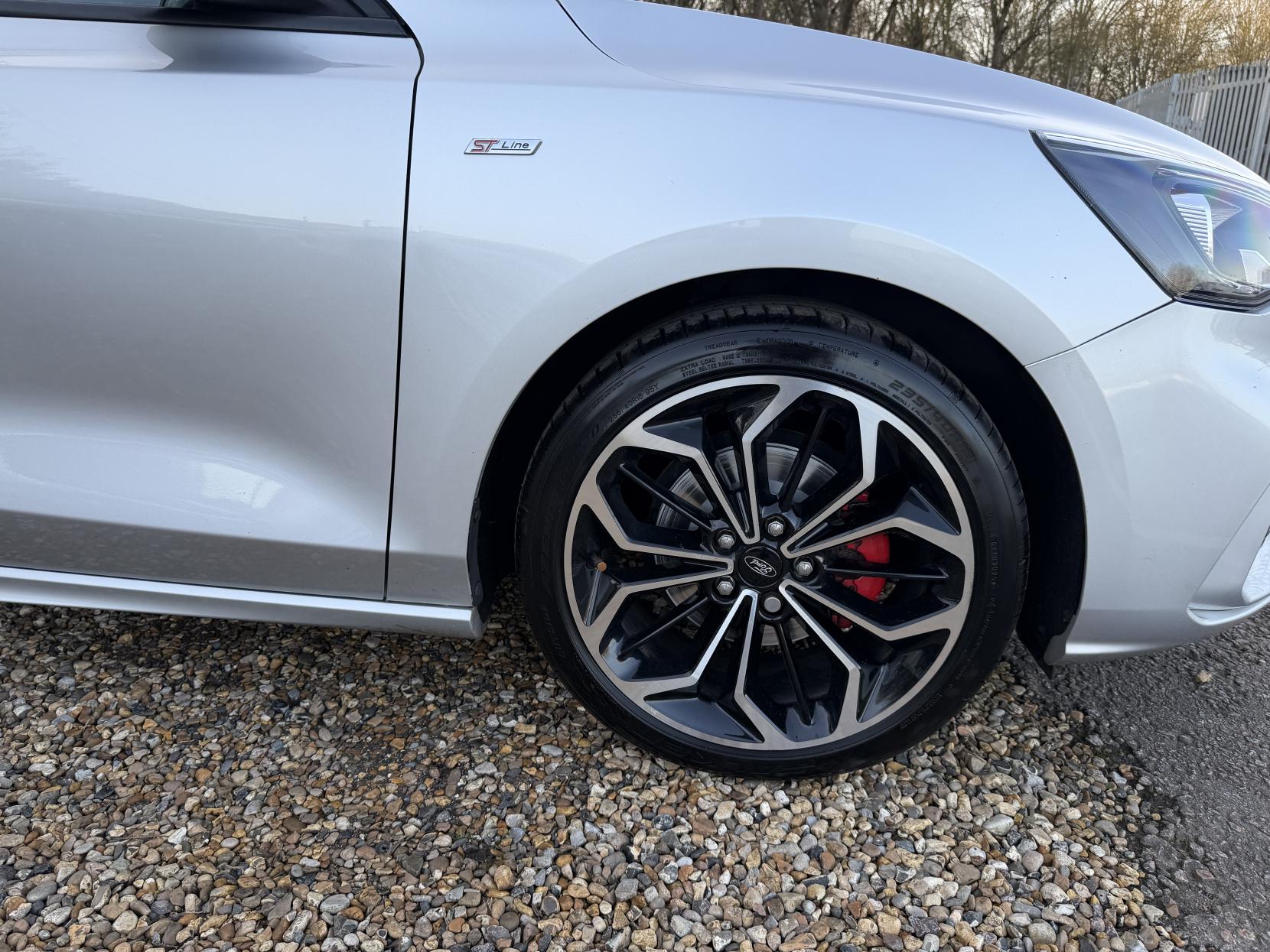 Ford Focus 1.0T EcoBoost ST-Line X Hatchback 5dr Petrol Auto Euro 6 (s/s) (125 ps)