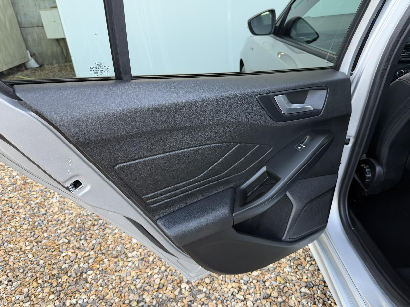 Ford Focus 1.0T EcoBoost ST-Line X Hatchback 5dr Petrol Auto Euro 6 (s/s) (125 ps)