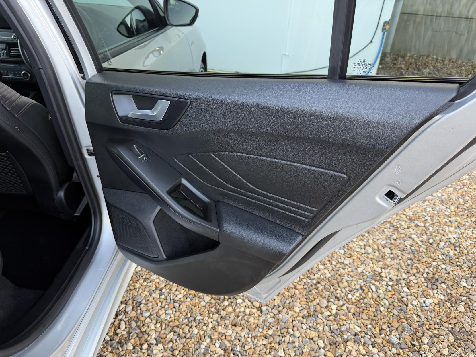 Ford Focus 1.0T EcoBoost ST-Line X Hatchback 5dr Petrol Auto Euro 6 (s/s) (125 ps)