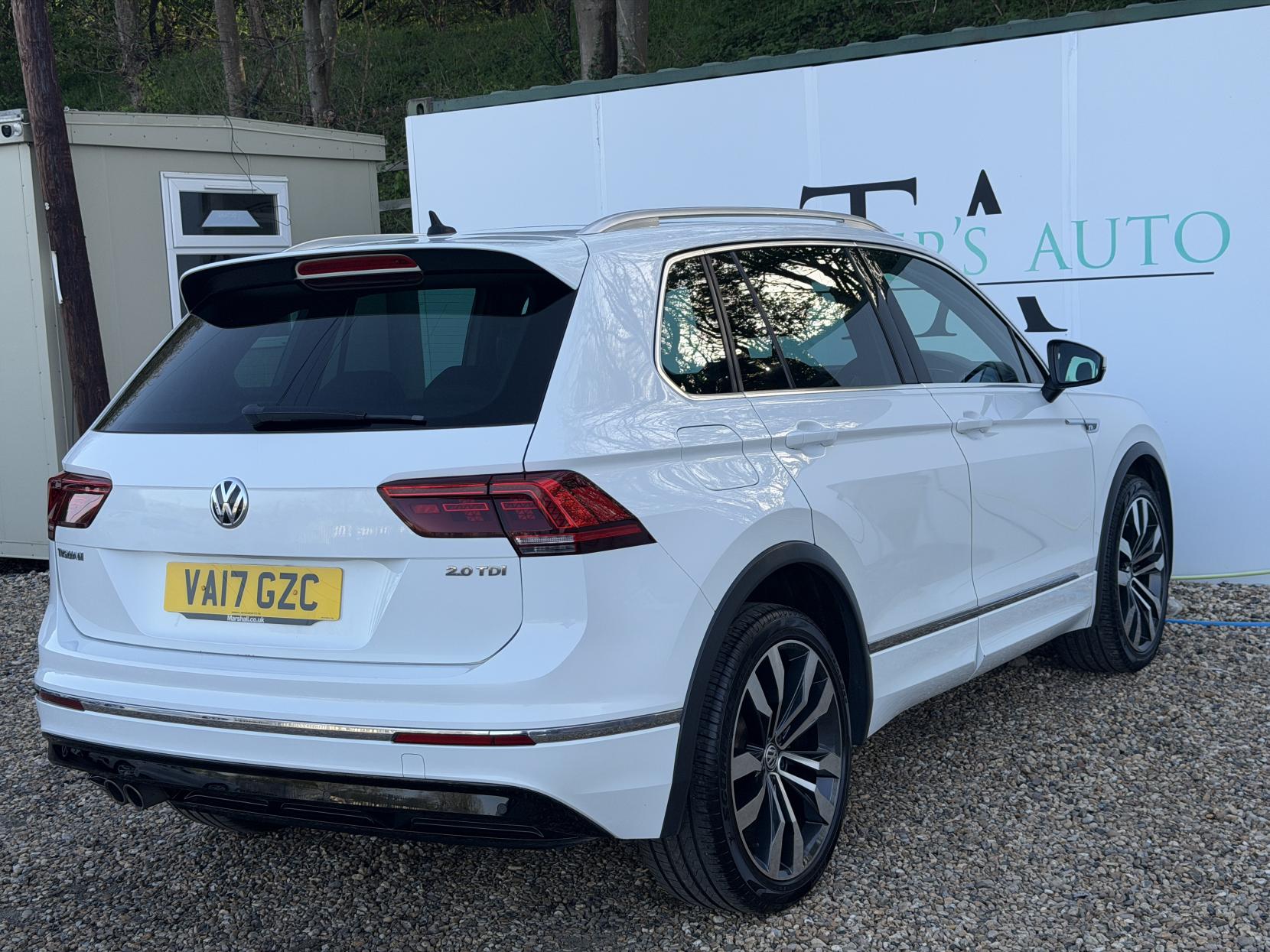 Volkswagen Tiguan 2.0 TDI BlueMotion Tech R-Line SUV 5dr Diesel DSG Euro 6 (s/s) (150 ps)