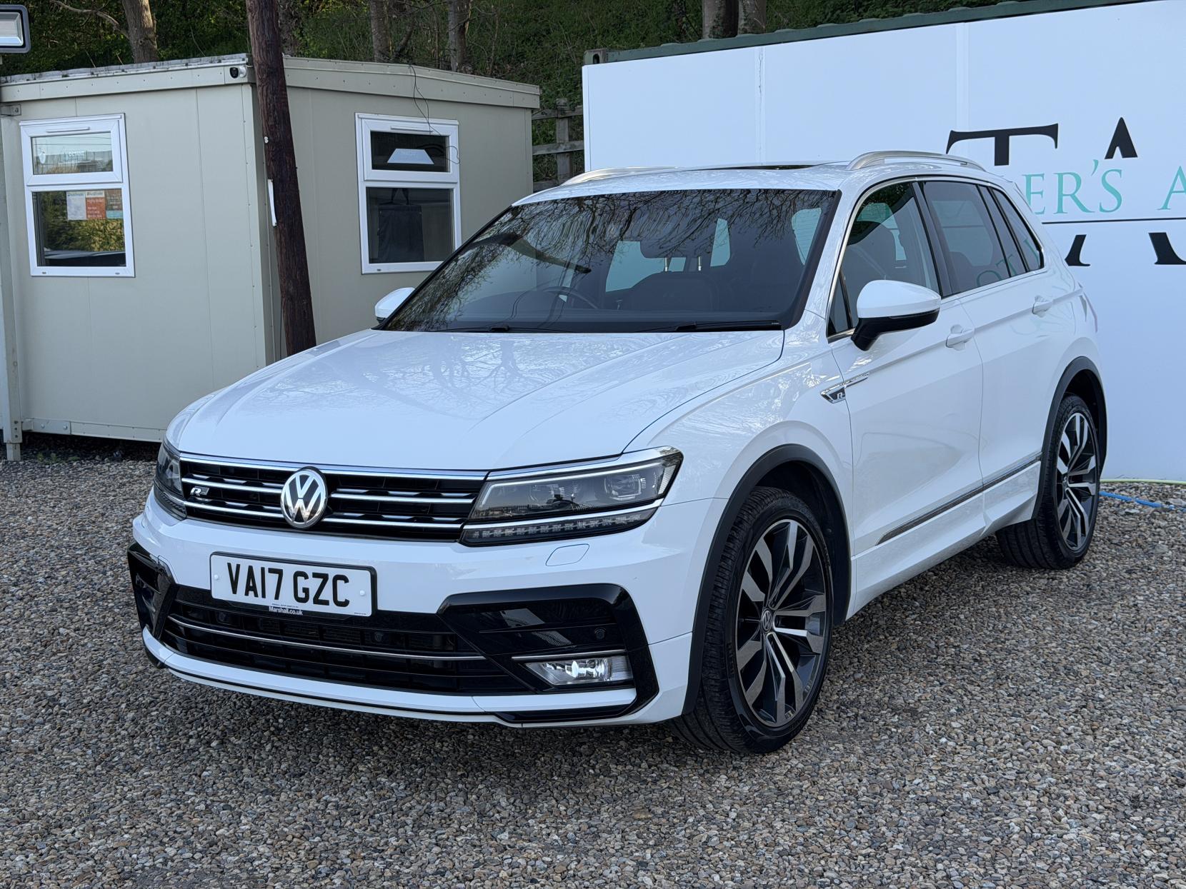 Volkswagen Tiguan 2.0 TDI BlueMotion Tech R-Line SUV 5dr Diesel DSG Euro 6 (s/s) (150 ps)