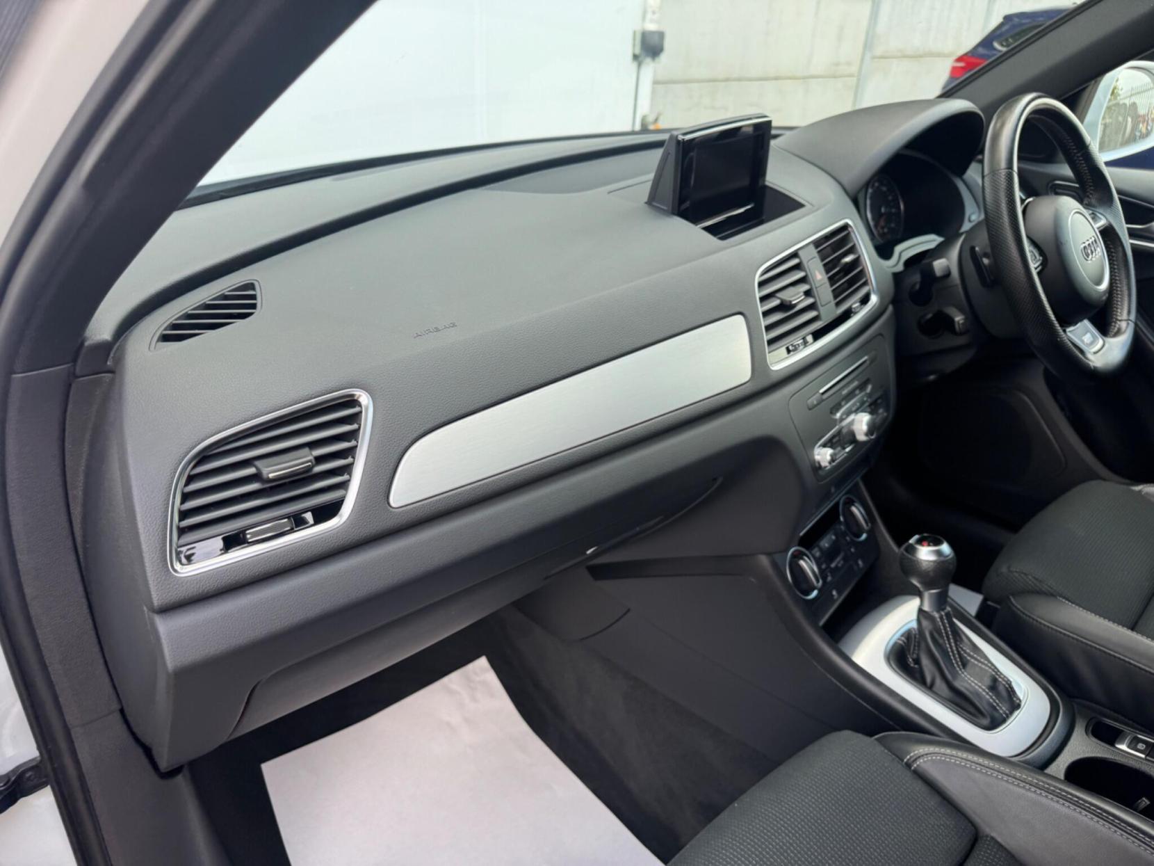 Audi Q3 1.4 TFSI CoD S line S Tronic Euro 6 (s/s) 5dr