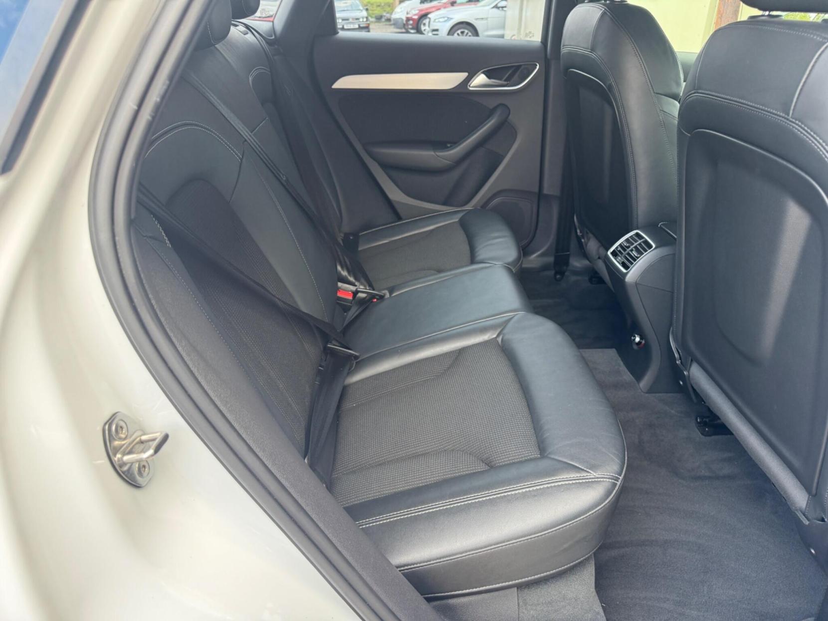 Audi Q3 1.4 TFSI CoD S line S Tronic Euro 6 (s/s) 5dr