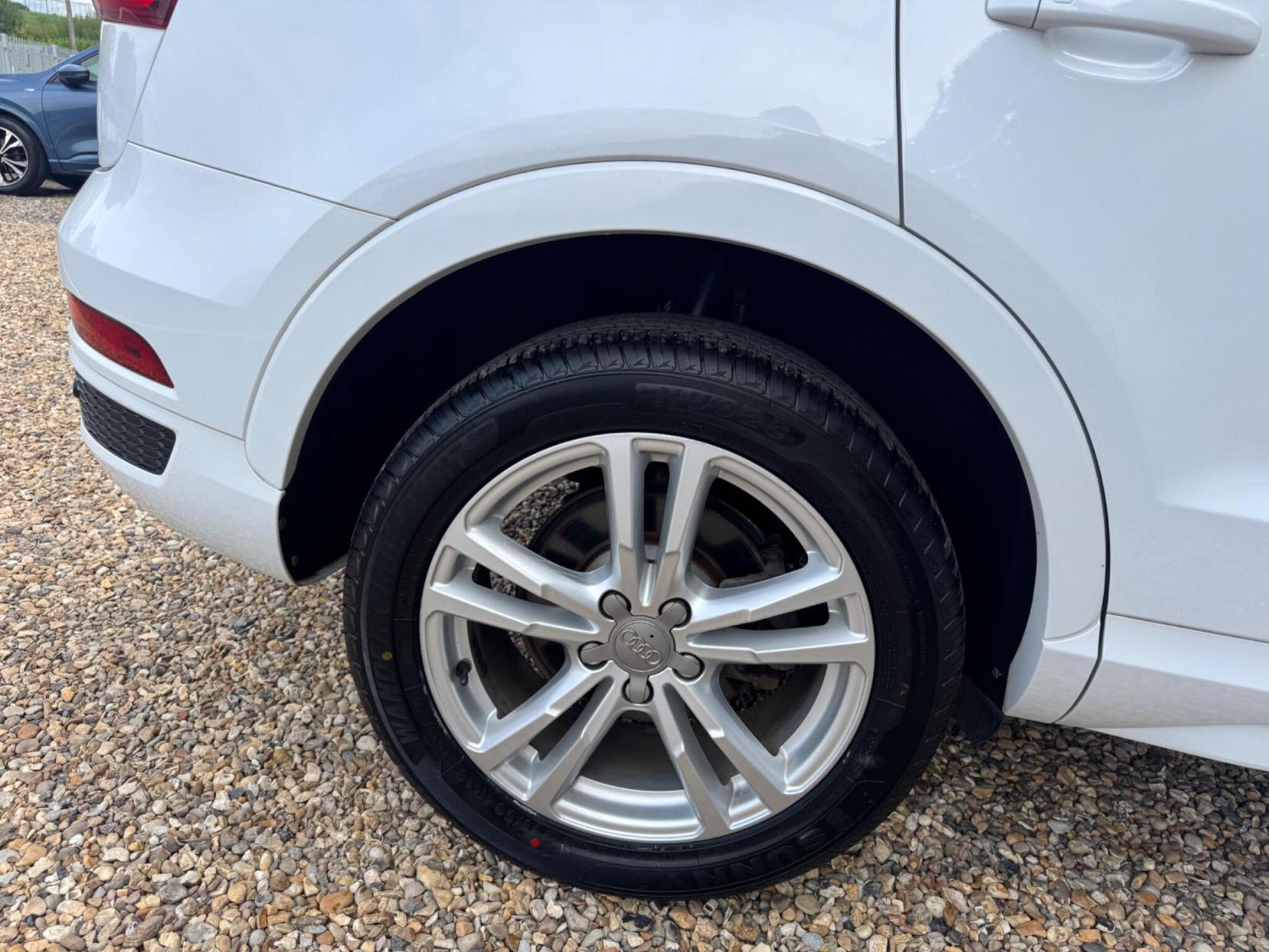 Audi Q3 1.4 TFSI CoD S line S Tronic Euro 6 (s/s) 5dr