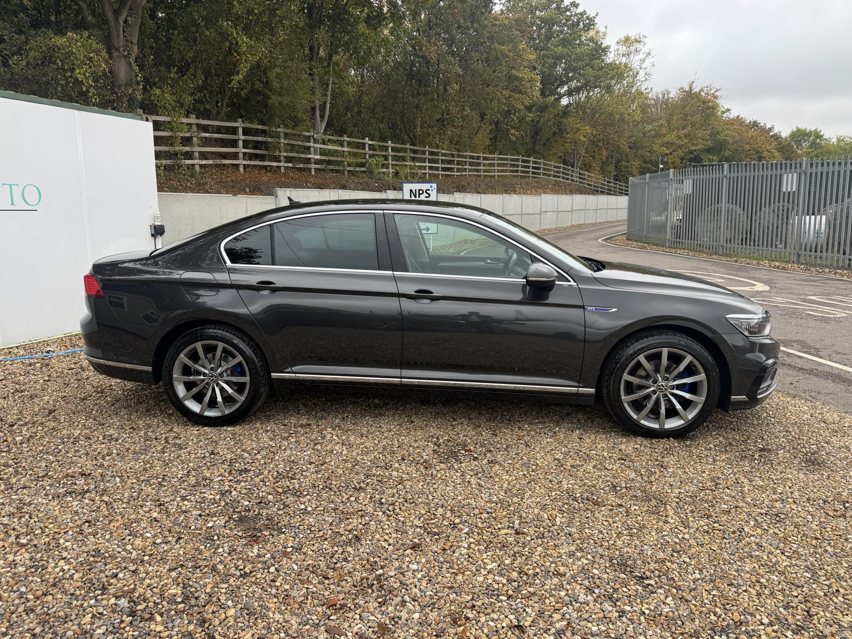 Volkswagen Passat 1.4 TSI 13kWh GTE Advance Saloon 4dr Petrol Plug-in Hybrid DSG Euro 6 (s/s) (218 ps)