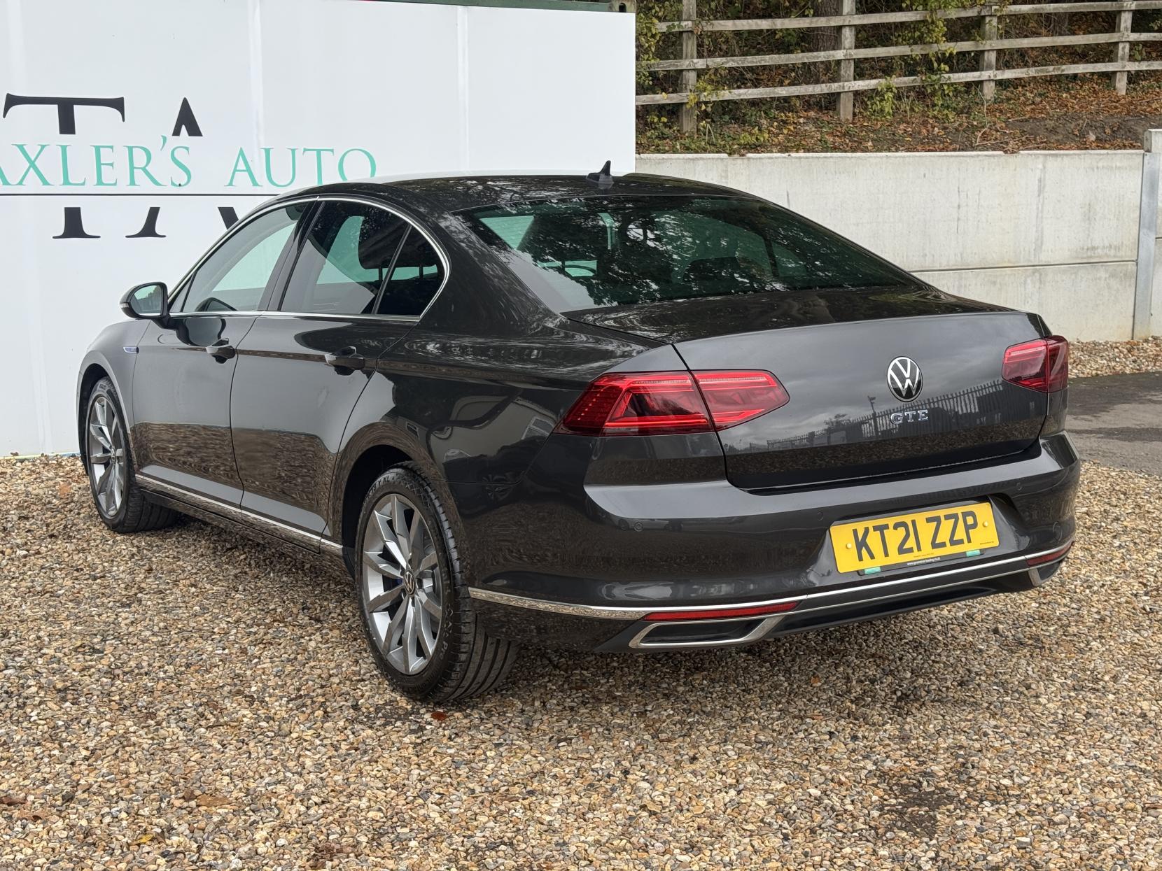 Volkswagen Passat 1.4 TSI 13kWh GTE Advance Saloon 4dr Petrol Plug-in Hybrid DSG Euro 6 (s/s) (218 ps)