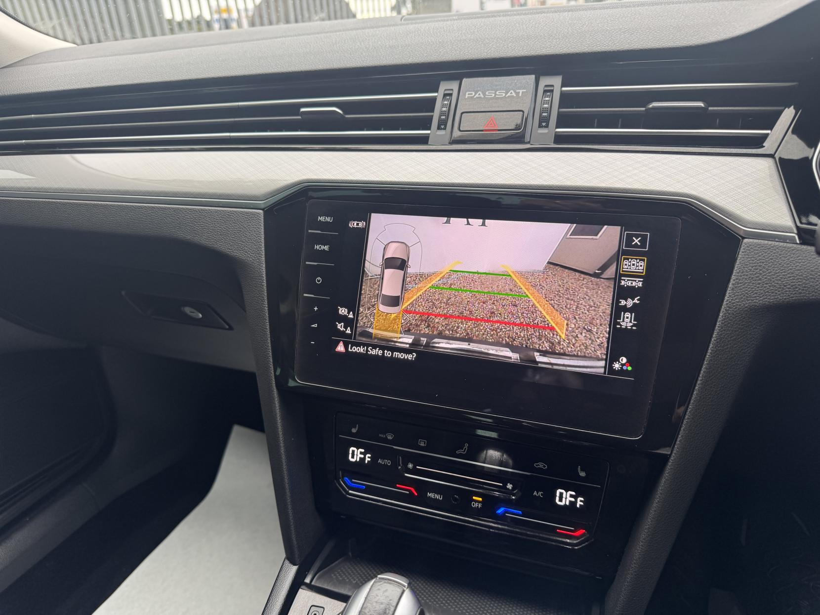 Volkswagen Passat 1.4 TSI 13kWh GTE Advance Saloon 4dr Petrol Plug-in Hybrid DSG Euro 6 (s/s) (218 ps)