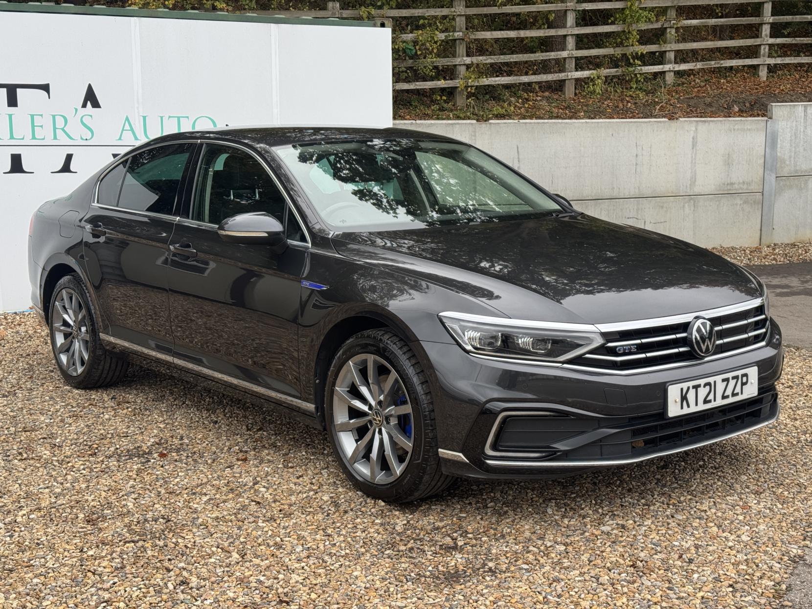 Volkswagen Passat 1.4 TSI 13kWh GTE Advance Saloon 4dr Petrol Plug-in Hybrid DSG Euro 6 (s/s) (218 ps)