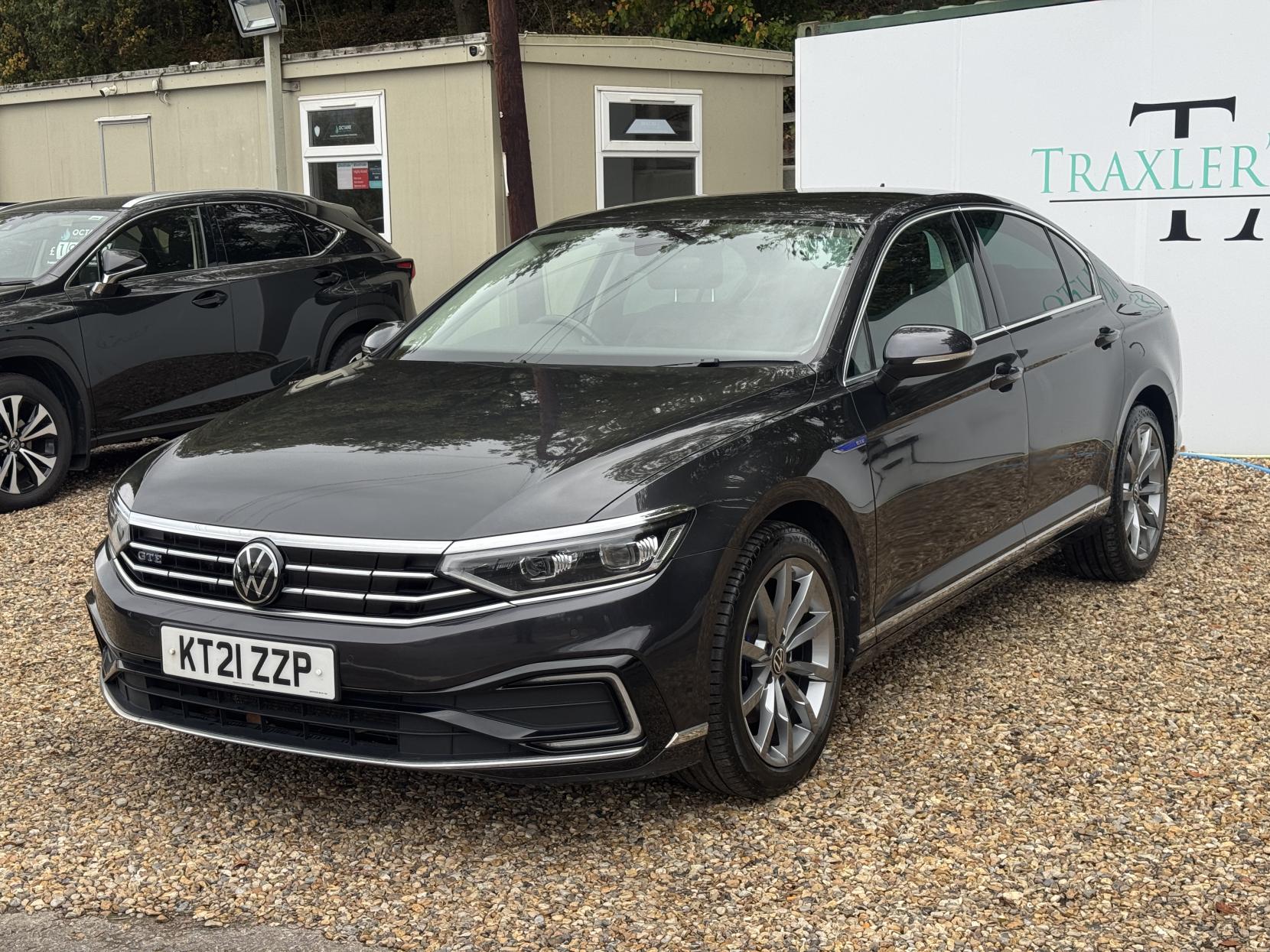 Volkswagen Passat 1.4 TSI 13kWh GTE Advance Saloon 4dr Petrol Plug-in Hybrid DSG Euro 6 (s/s) (218 ps)