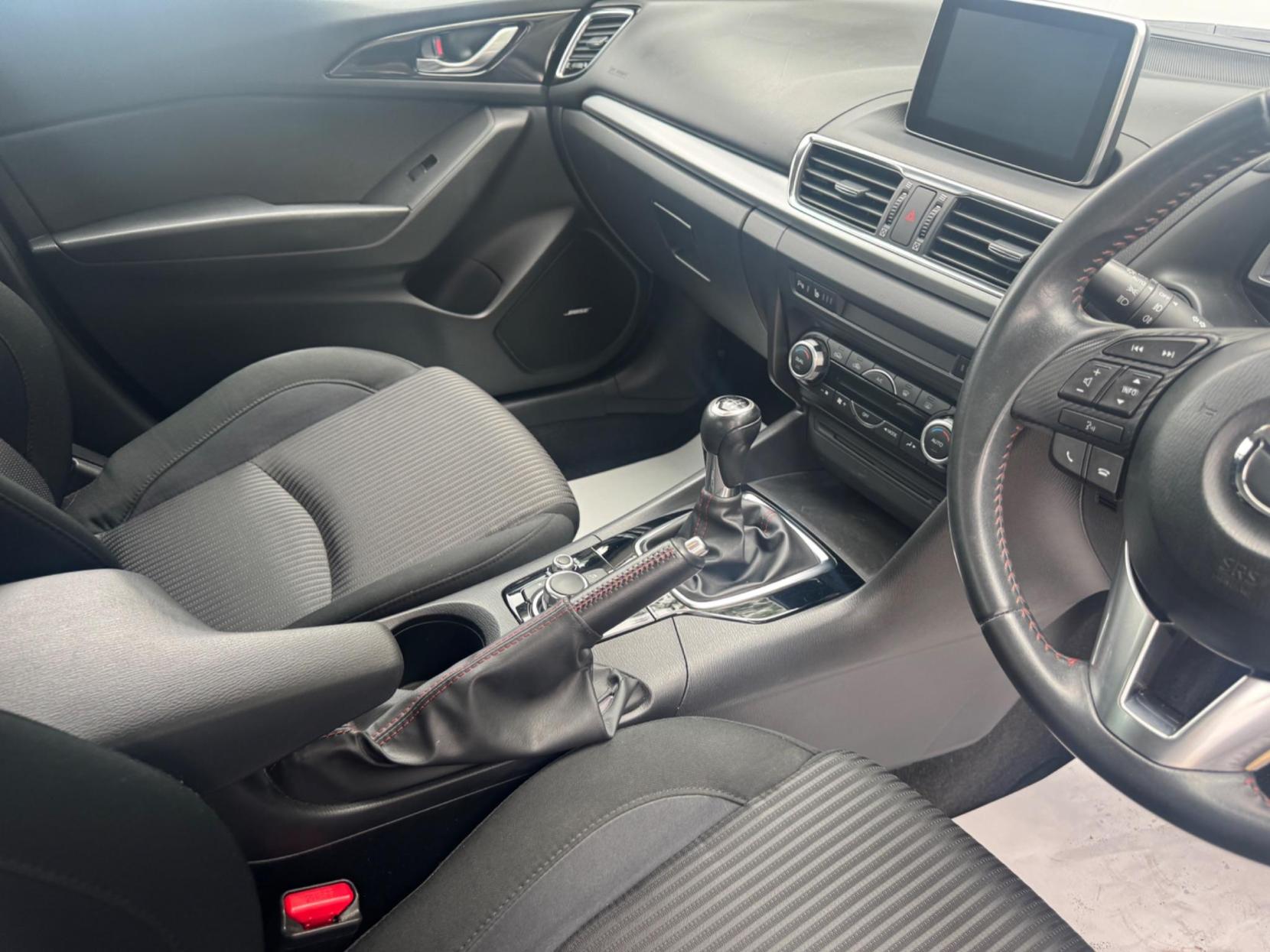 Mazda Mazda3 2.0 SKYACTIV-G Sport Nav Fastback Euro 5 (s/s) 4dr