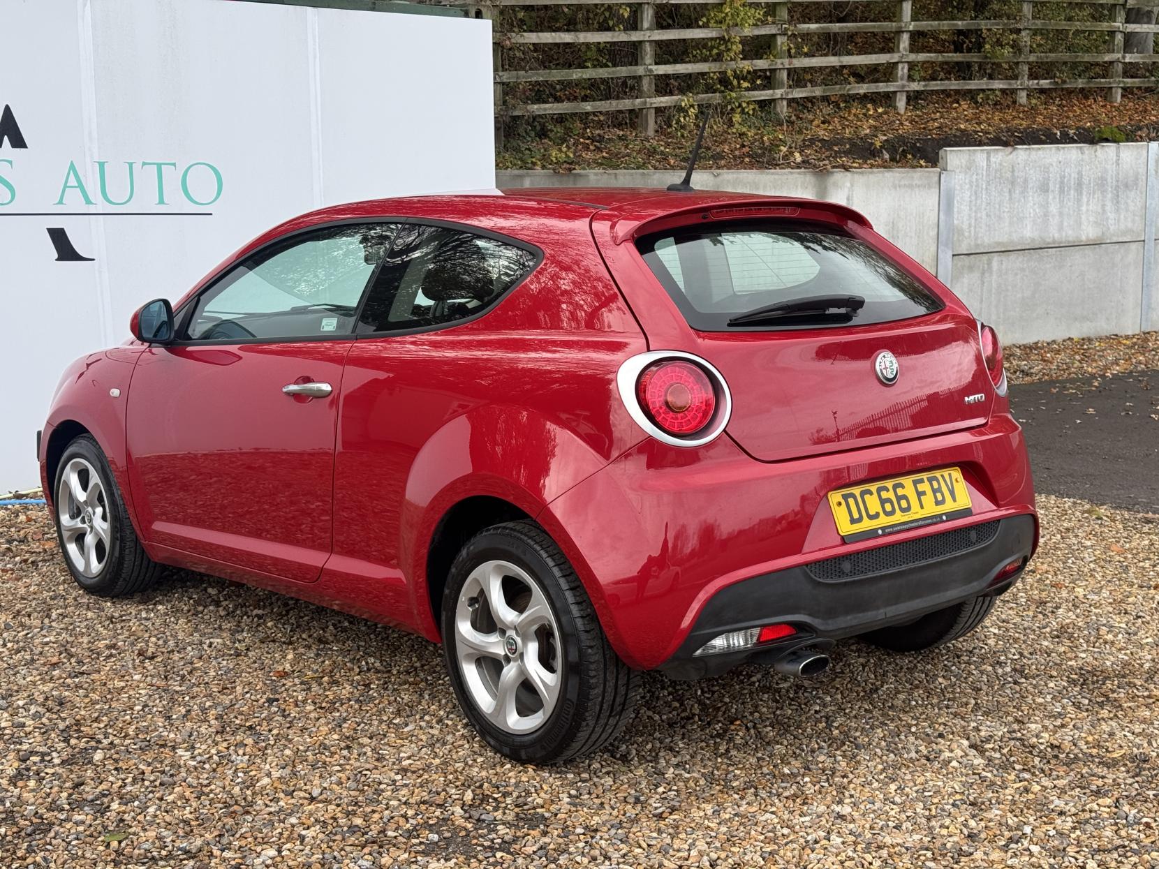 Alfa Romeo MiTo 875 TB TwinAir Hatchback 3dr Petrol Manual Euro 6 (s/s) (105 ps)