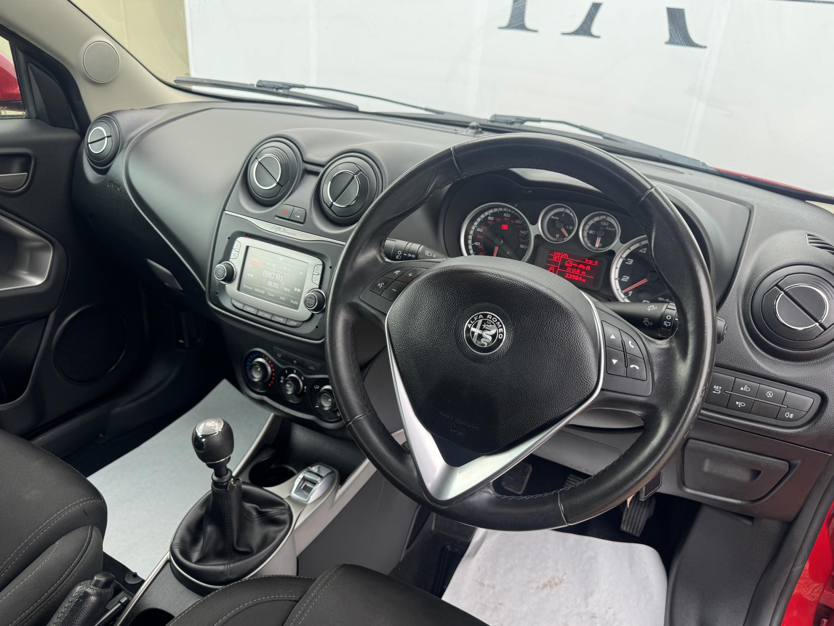 Alfa Romeo MiTo 875 TB TwinAir Hatchback 3dr Petrol Manual Euro 6 (s/s) (105 ps)