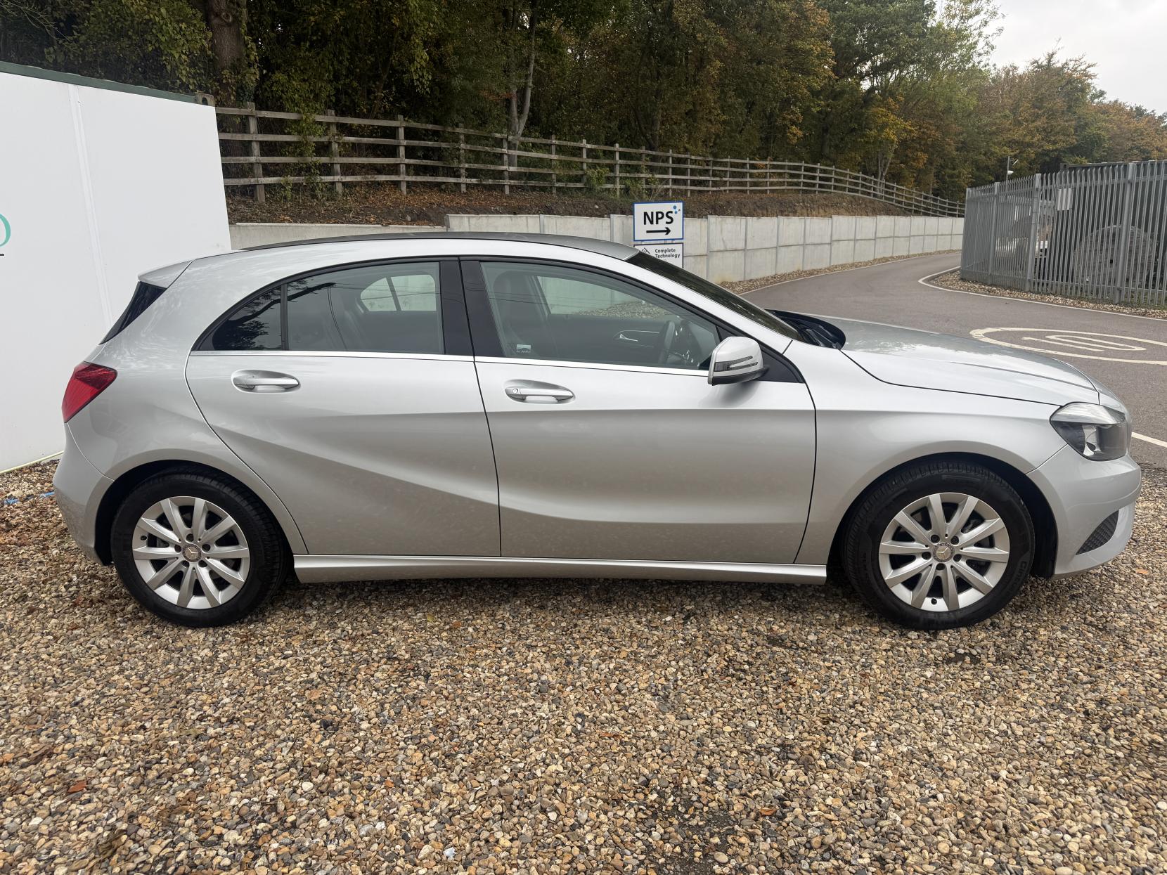 Mercedes-Benz A Class 1.6 A180 SE Hatchback 5dr Petrol Manual Euro 6 (s/s) (122 ps)