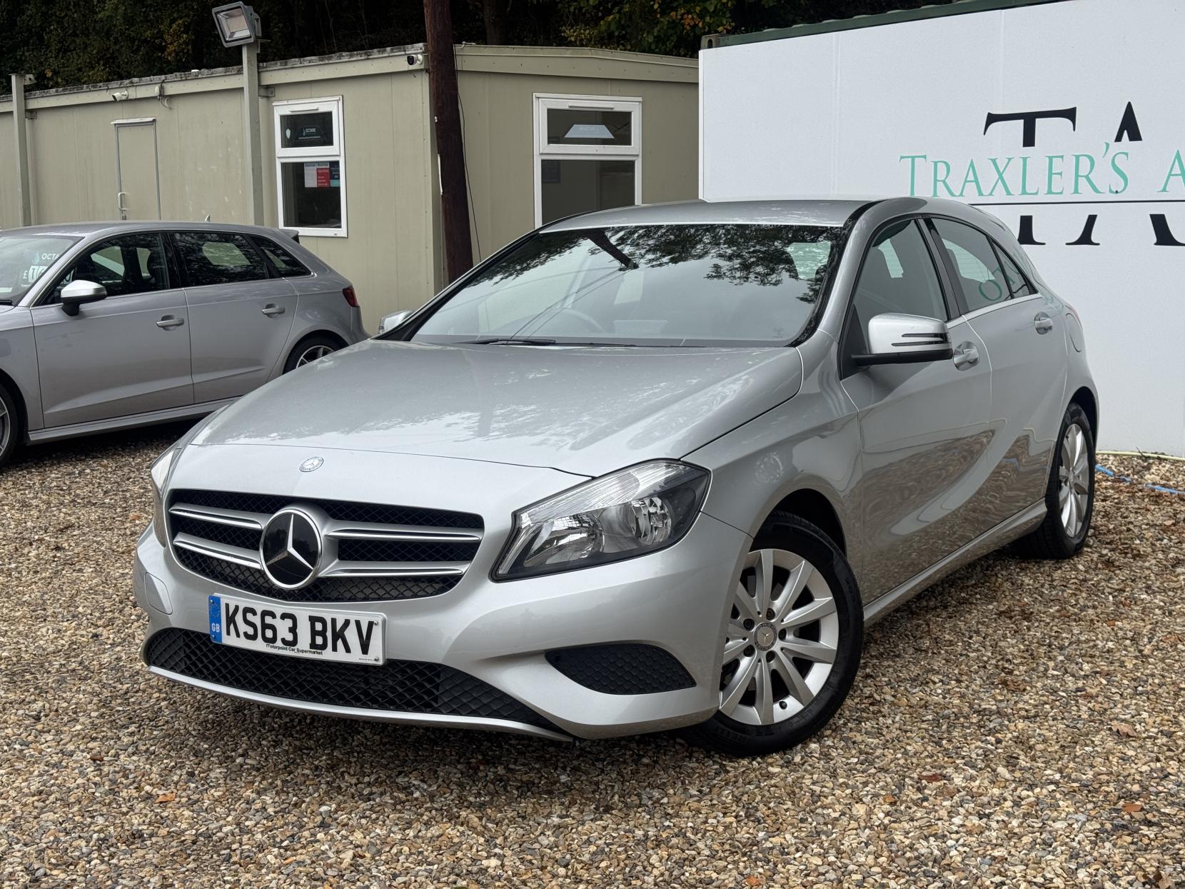 Mercedes-Benz A Class 1.6 A180 SE Hatchback 5dr Petrol Manual Euro 6 (s/s) (122 ps)