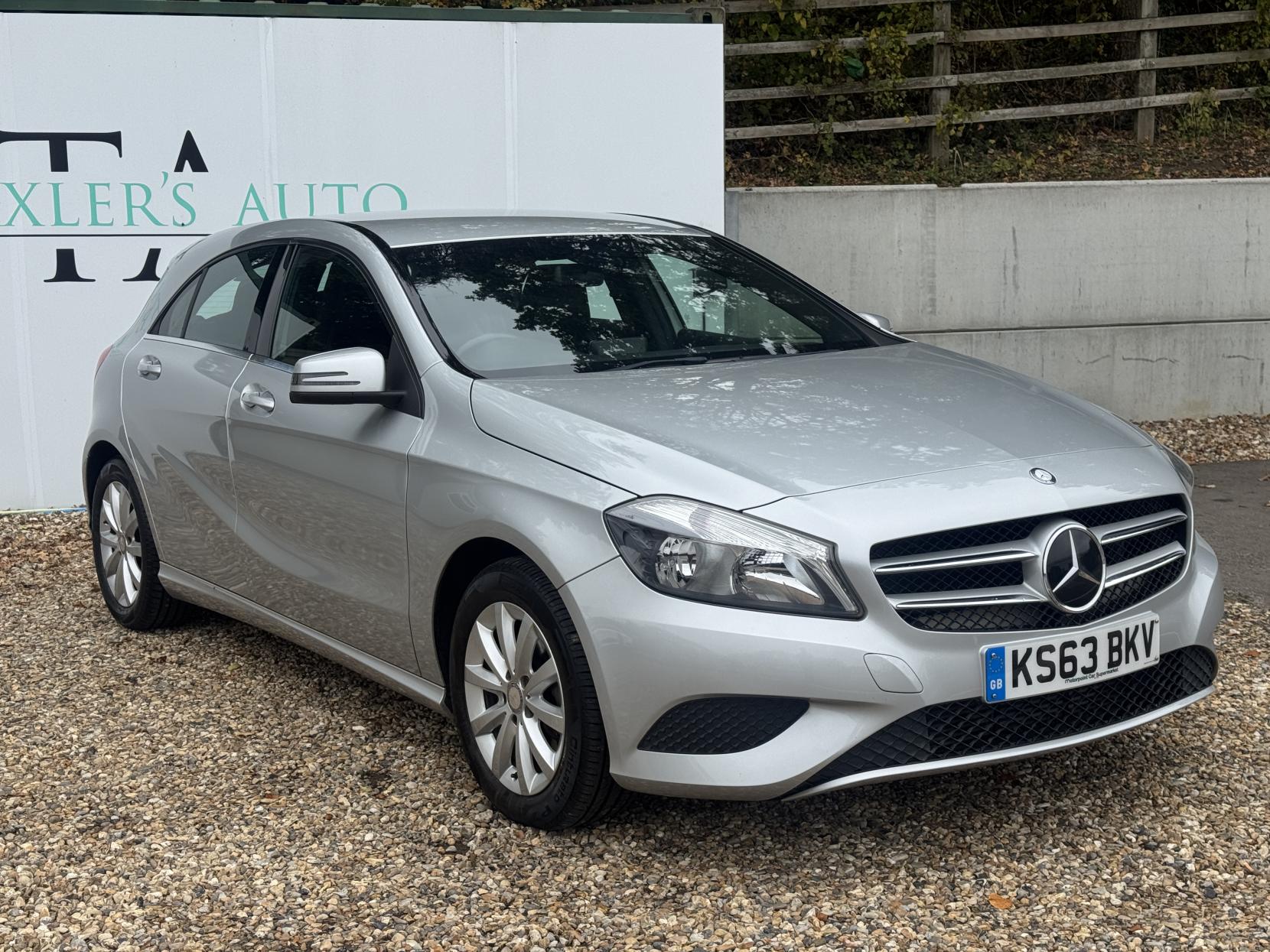 Mercedes-Benz A Class 1.6 A180 SE Hatchback 5dr Petrol Manual Euro 6 (s/s) (122 ps)