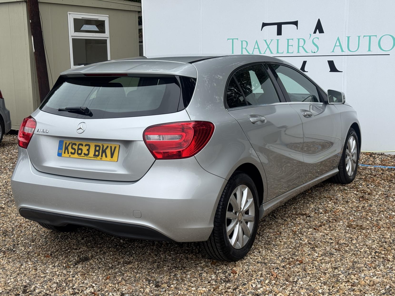 Mercedes-Benz A Class 1.6 A180 SE Hatchback 5dr Petrol Manual Euro 6 (s/s) (122 ps)
