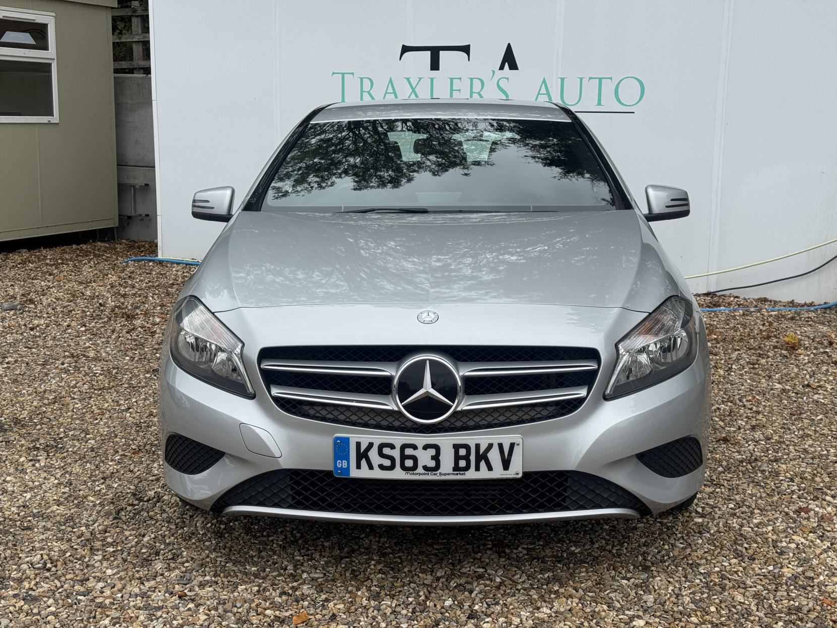 Mercedes-Benz A Class 1.6 A180 SE Hatchback 5dr Petrol Manual Euro 6 (s/s) (122 ps)