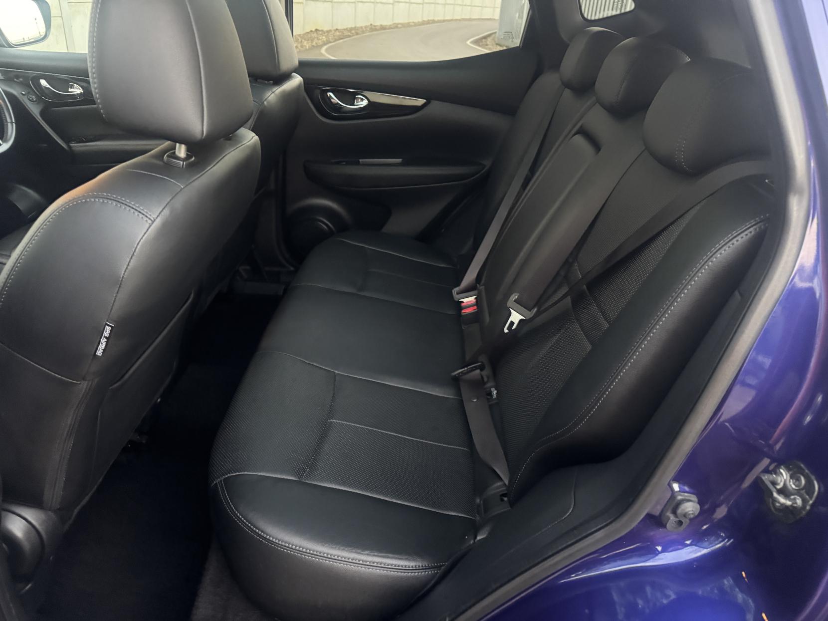 Nissan Qashqai 1.2 DIG-T Tekna SUV 5dr Petrol XTRON 2WD Euro 6 (s/s) (115 ps)