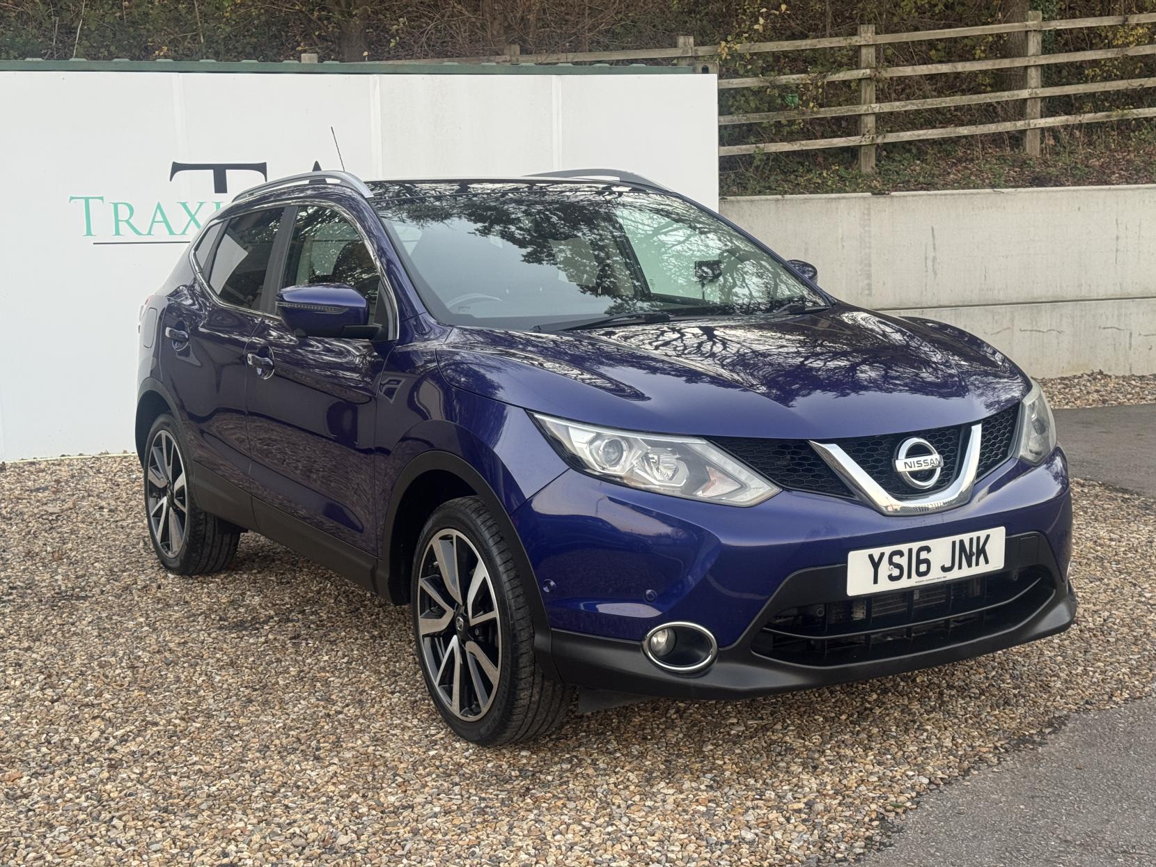 Nissan Qashqai 1.2 DIG-T Tekna SUV 5dr Petrol XTRON 2WD Euro 6 (s/s) (115 ps)