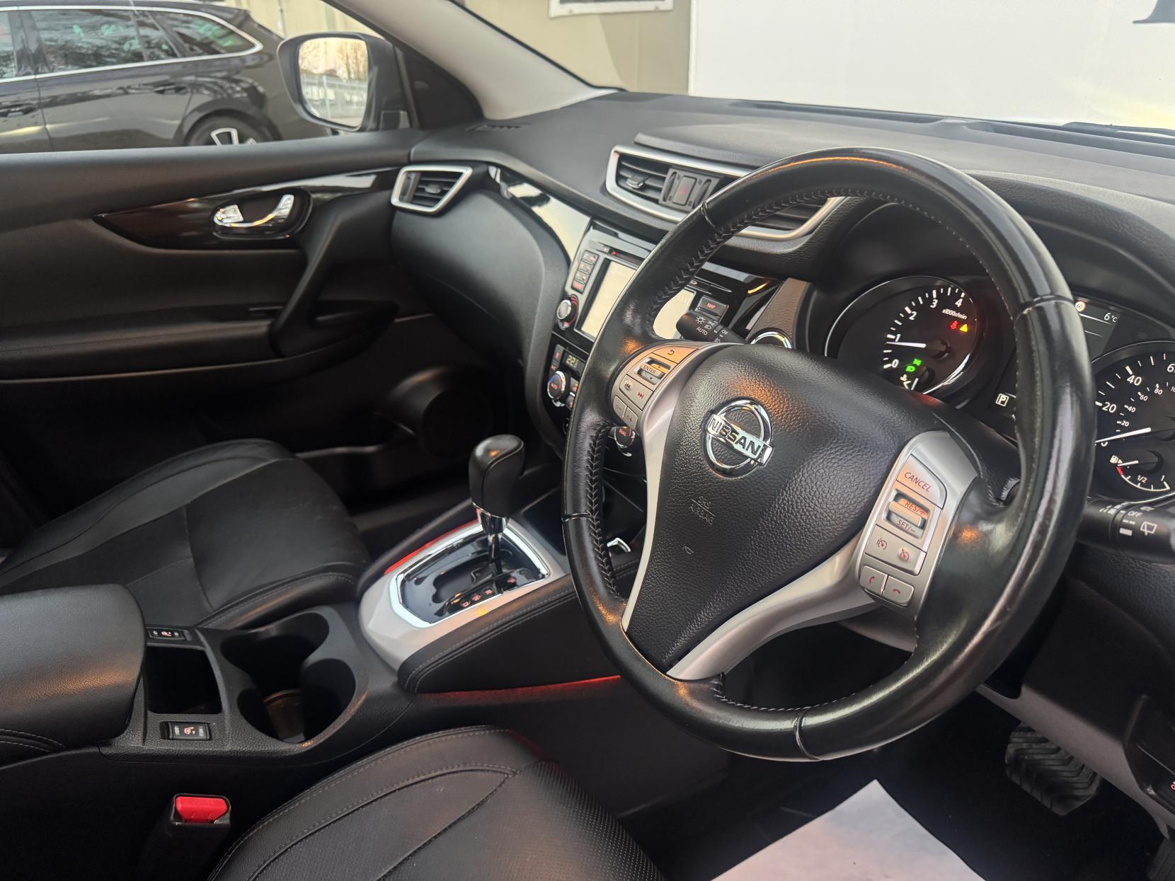 Nissan Qashqai 1.2 DIG-T Tekna SUV 5dr Petrol XTRON 2WD Euro 6 (s/s) (115 ps)