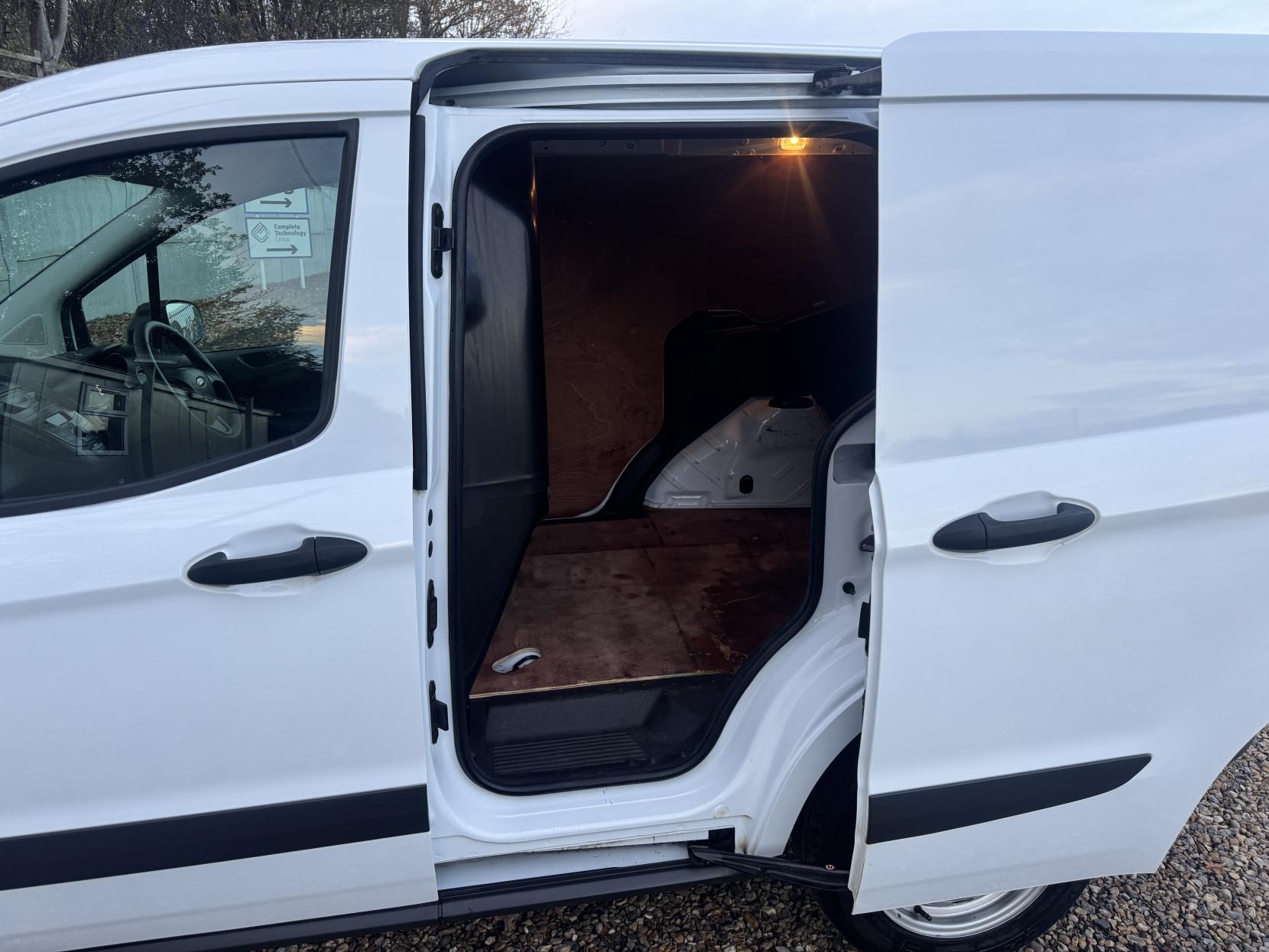 Ford Transit Courier 1.0 EcoBoost Leader Panel Van 5dr Petrol Manual L1 Euro 6 (s/s) (100 ps)