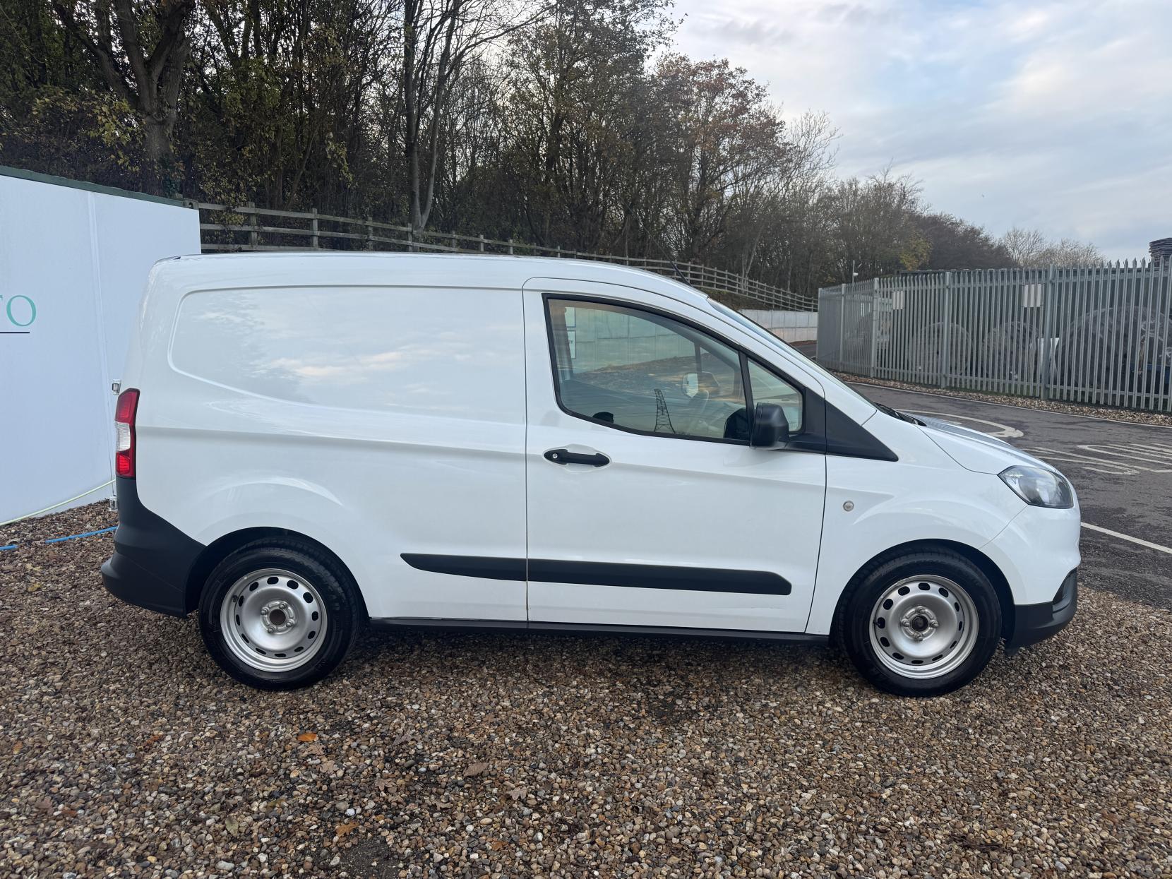 Ford Transit Courier 1.0 EcoBoost Leader Panel Van 5dr Petrol Manual L1 Euro 6 (s/s) (100 ps)