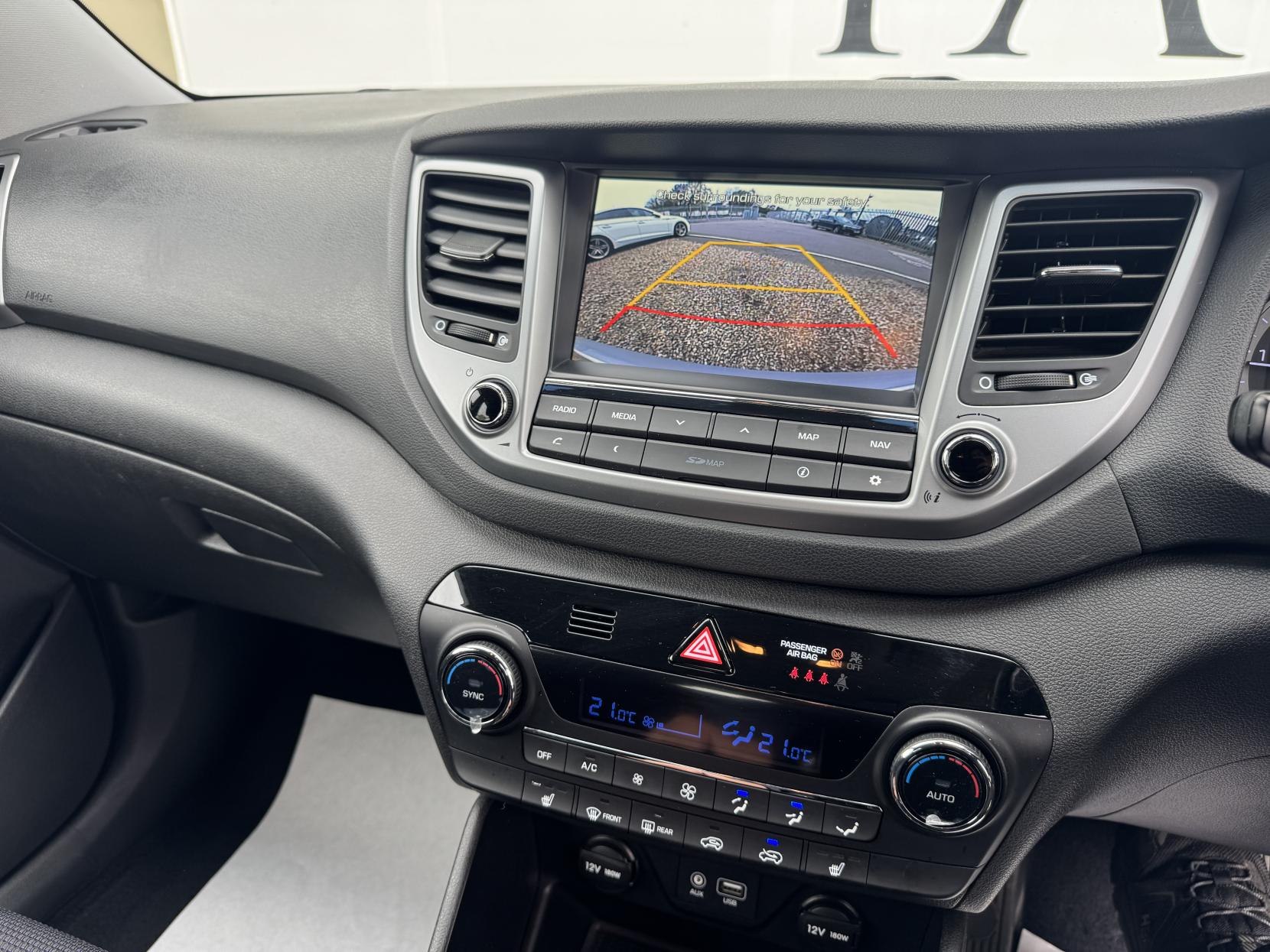 Hyundai TUCSON 1.7 CRDi Blue Drive SE Nav SUV 5dr Diesel DCT Euro 6 (s/s) (141 ps)
