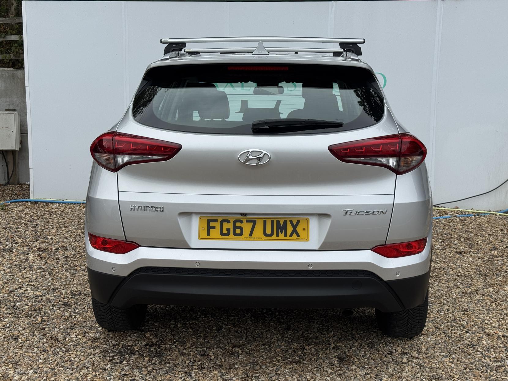 Hyundai TUCSON 1.7 CRDi Blue Drive SE Nav SUV 5dr Diesel DCT Euro 6 (s/s) (141 ps)