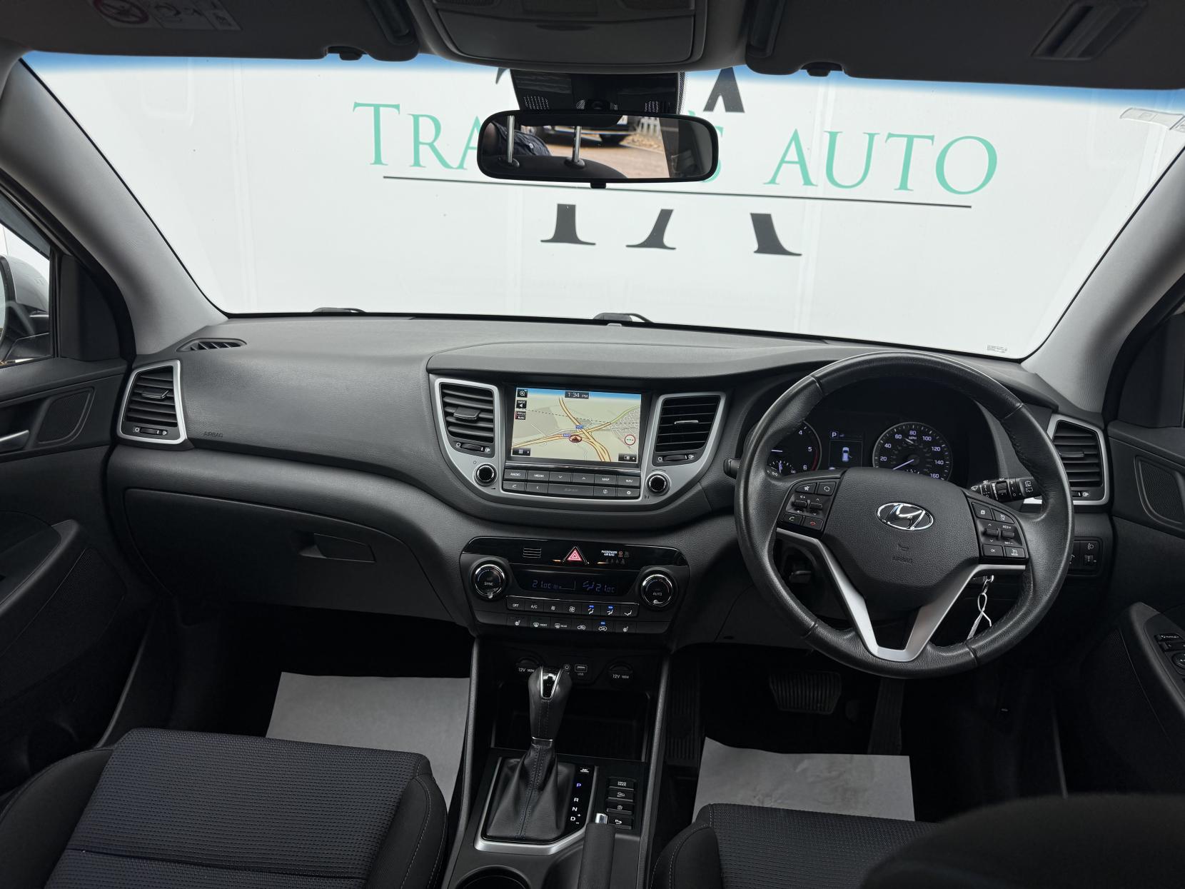 Hyundai TUCSON 1.7 CRDi Blue Drive SE Nav SUV 5dr Diesel DCT Euro 6 (s/s) (141 ps)