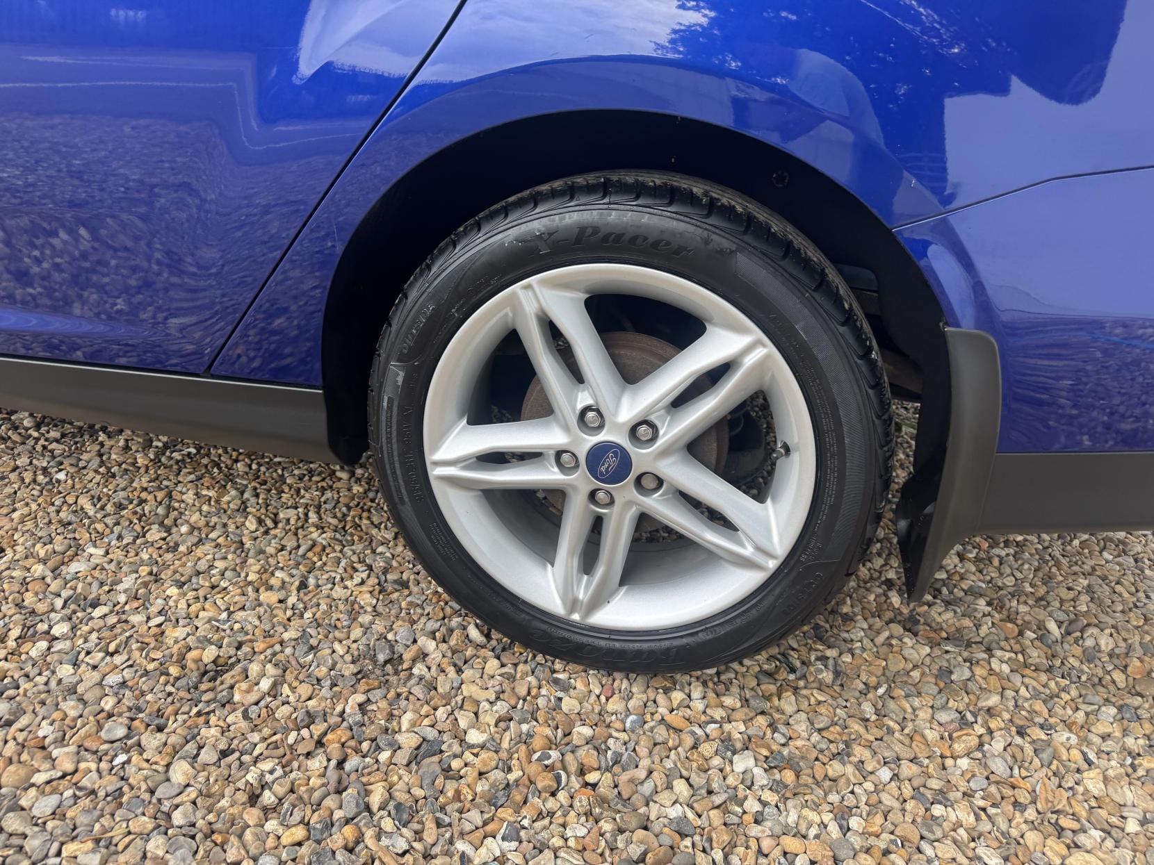 Ford Focus 1.0T EcoBoost Titanium Estate 5dr Petrol Auto Euro 6 (s/s) (125 ps)