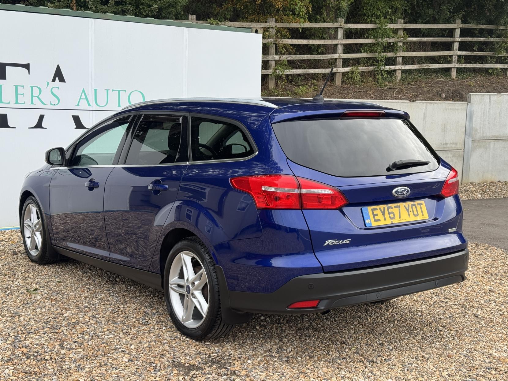 Ford Focus 1.0T EcoBoost Titanium Estate 5dr Petrol Auto Euro 6 (s/s) (125 ps)