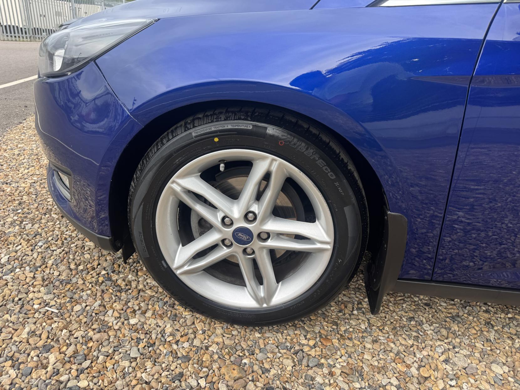Ford Focus 1.0T EcoBoost Titanium Estate 5dr Petrol Auto Euro 6 (s/s) (125 ps)
