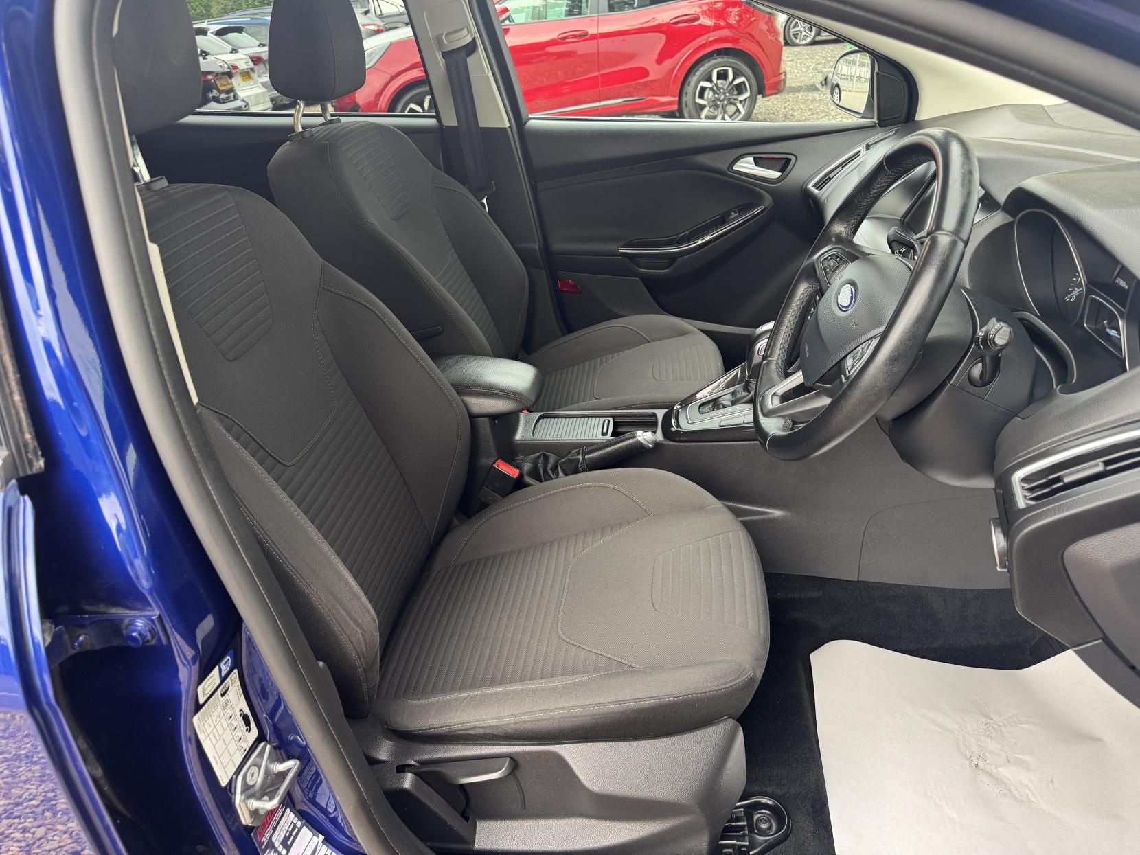 Ford Focus 1.0T EcoBoost Titanium Estate 5dr Petrol Auto Euro 6 (s/s) (125 ps)