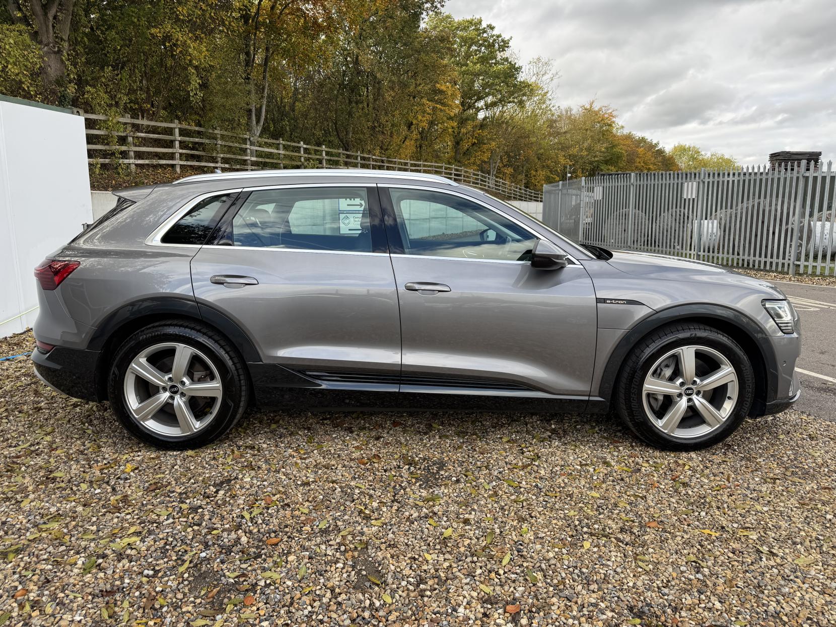 Audi e-tron 50 Technik SUV 5dr Electric Auto quattro 71.2kWh (11kW Charger) (313 ps)