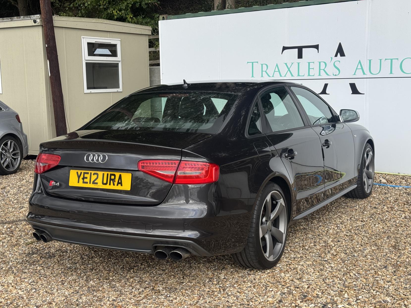 Audi S4 3.0 TFSI V6 Black Edition Saloon 4dr Petrol S Tronic quattro Euro 5 (s/s) (333 ps)
