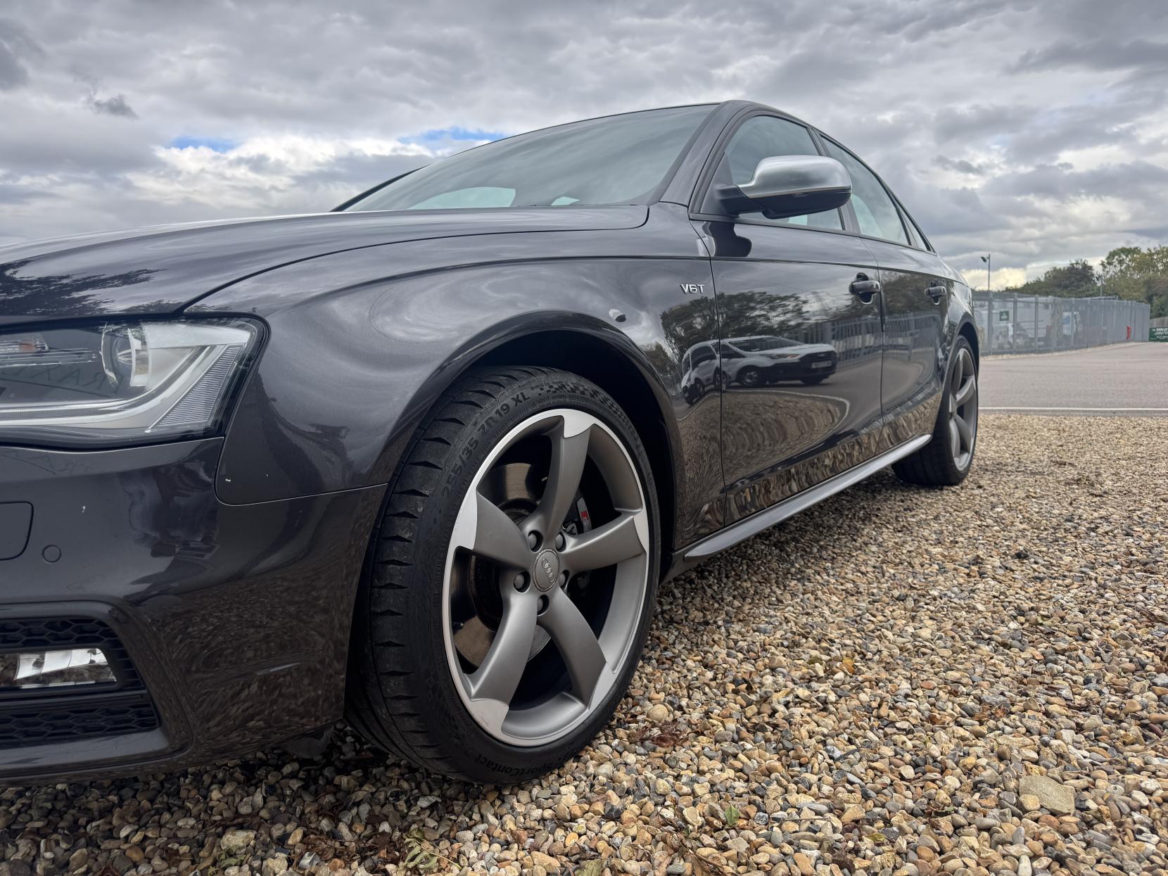 Audi S4 3.0 TFSI V6 Black Edition Saloon 4dr Petrol S Tronic quattro Euro 5 (s/s) (333 ps)