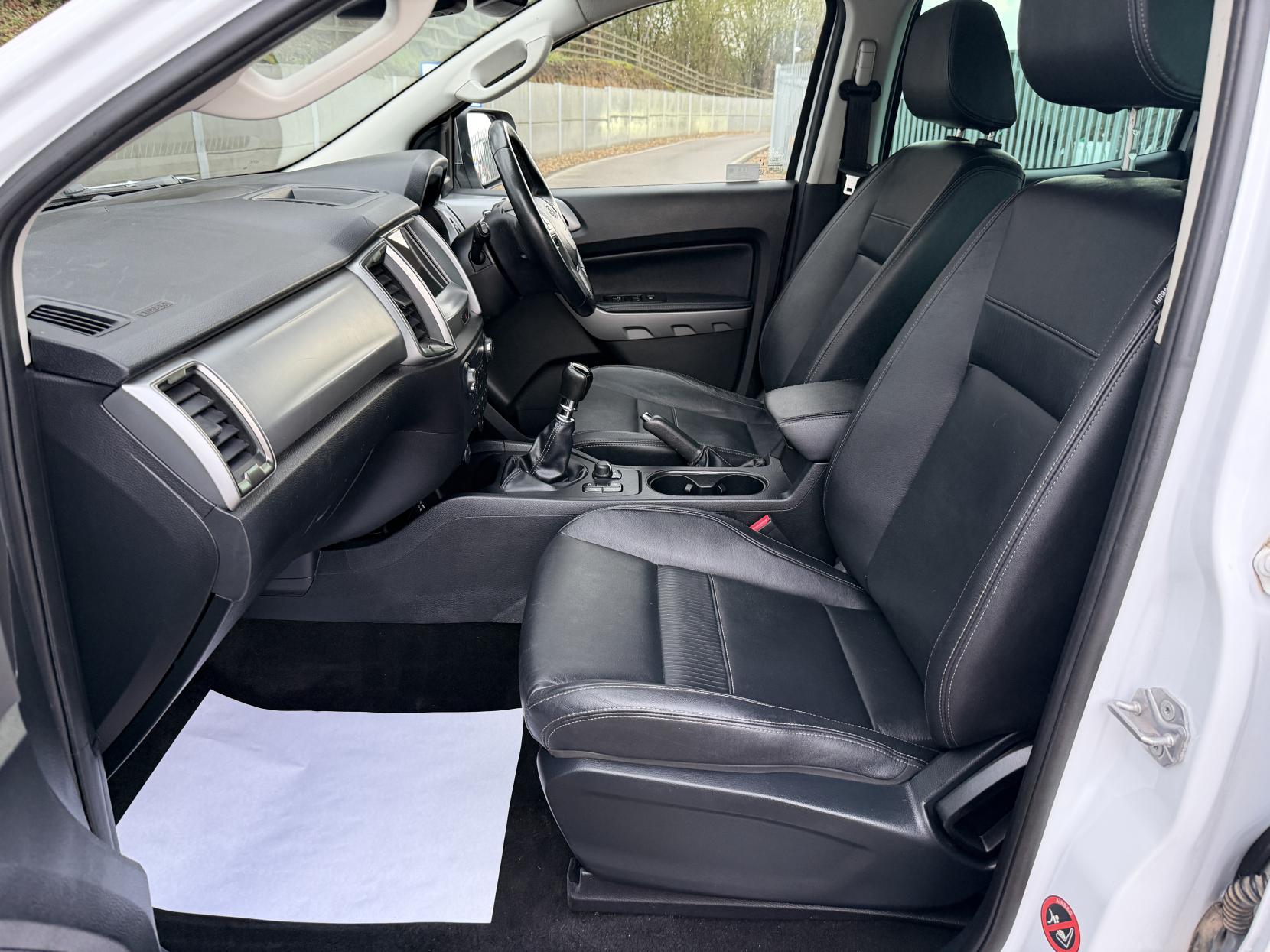 Ford Ranger 2.0 EcoBlue Limited Pickup Double Cab 4dr Diesel Manual 4WD Euro 6 (s/s) (170 ps)